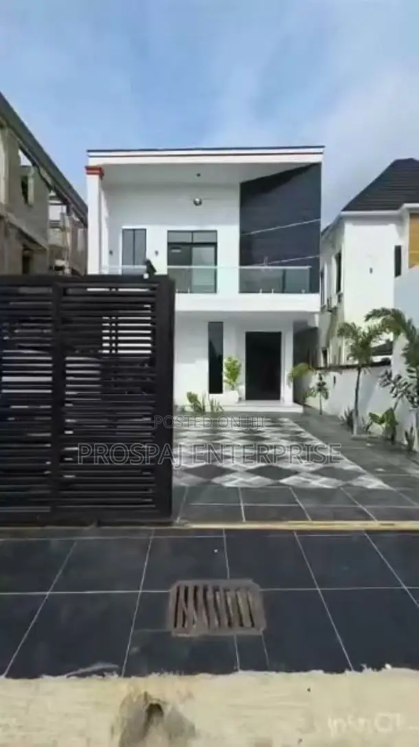 5bdrm Duplex in Off Lekki-Epe Expressway for sale in Off Lekki-Epe Expressway