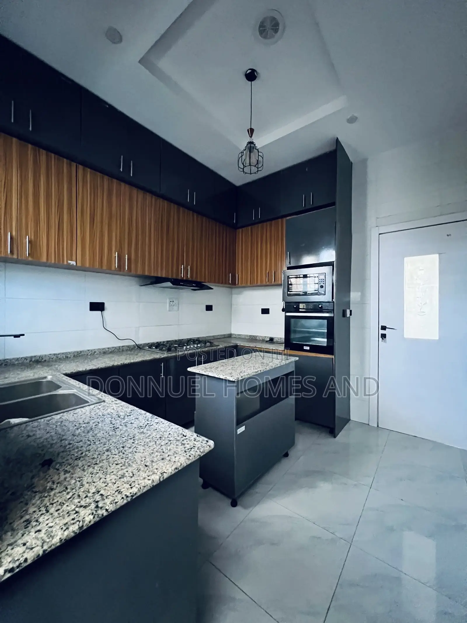 4bdrm Townhouse / Terrace in Ikota for rent in Ikota