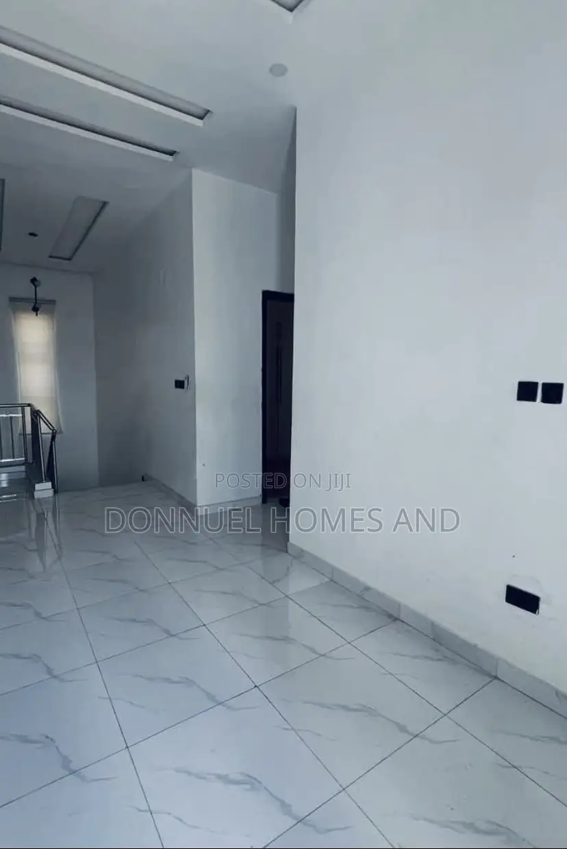 2bdrm Block of Flats in Ologolo for rent in Ologolo