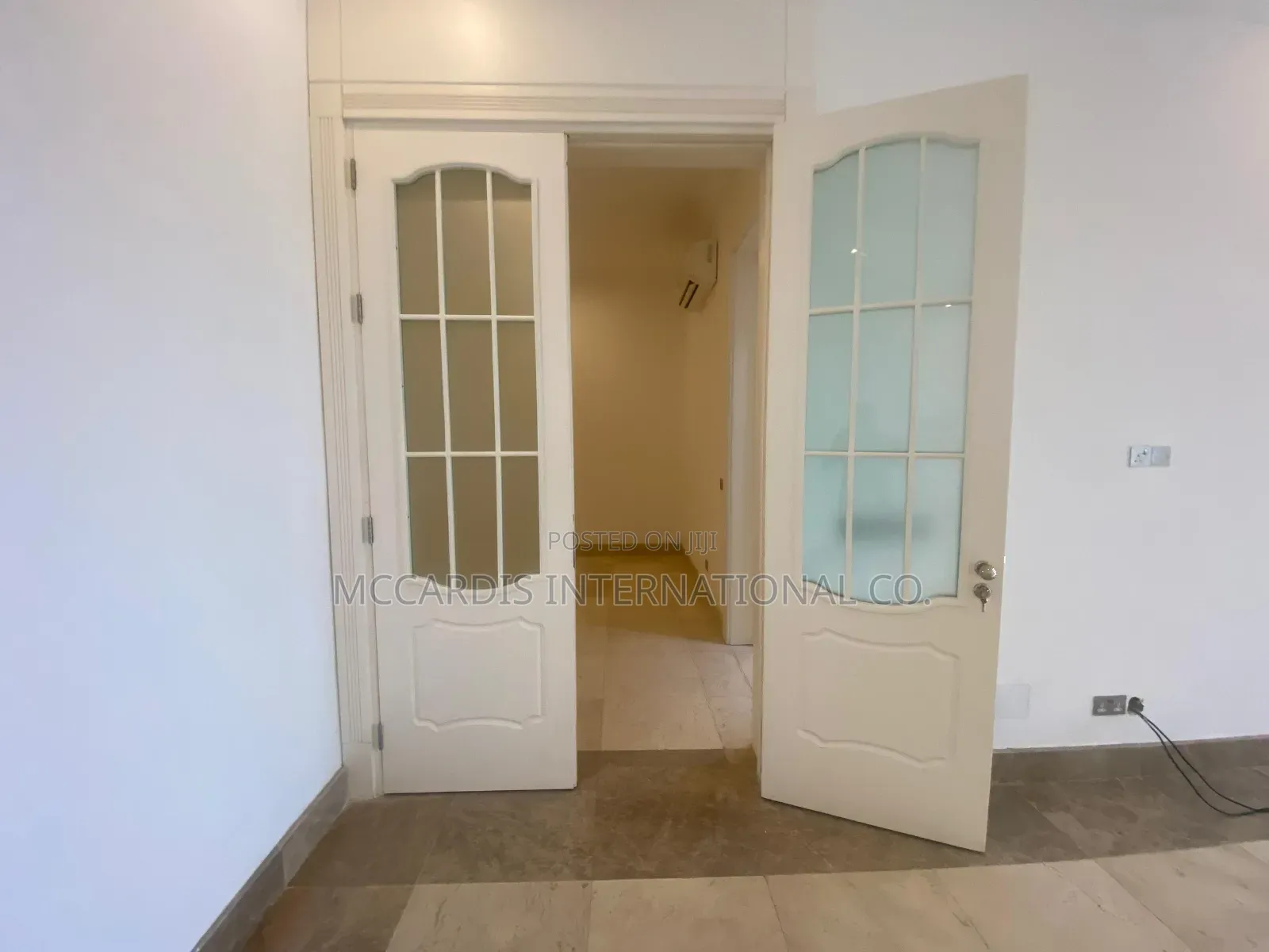 4bdrm Apartment in Kofo Abayomi for rent in Kofo Abayomi