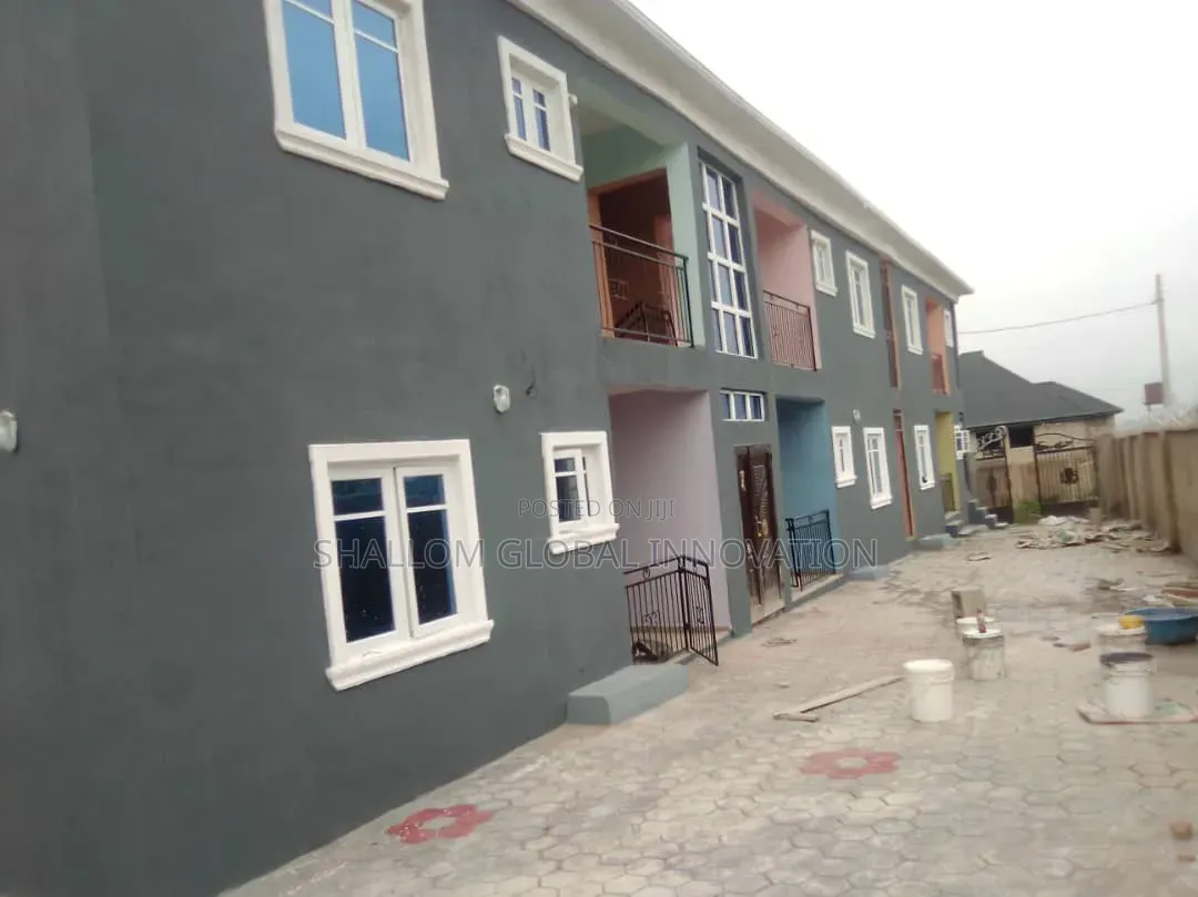 2bdrm Block of Flats in Nihort, Ologuneru for sale in Ologuneru