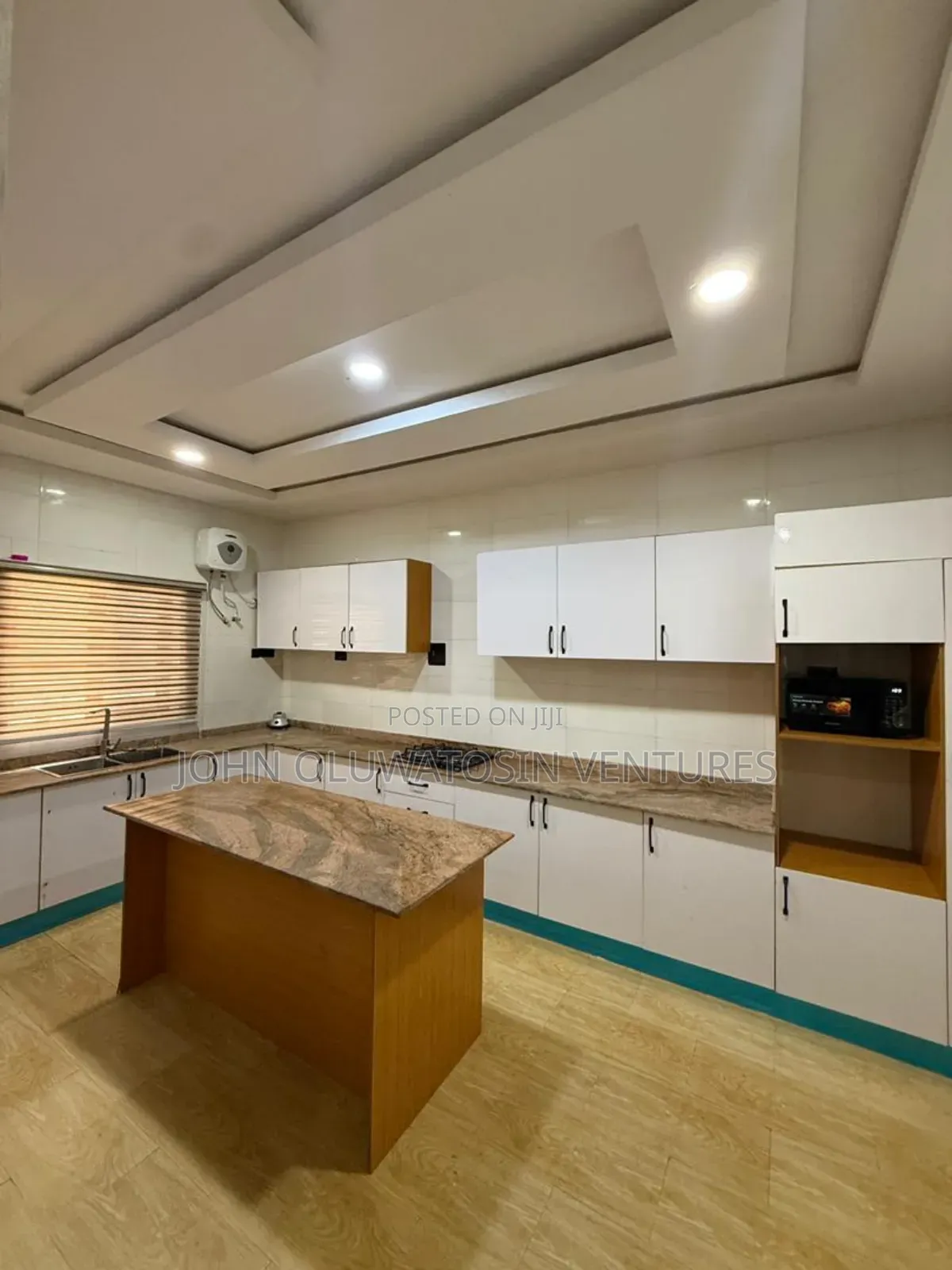 4bdrm Duplex in Lere Adigun Gra, Basorun for rent in Basorun