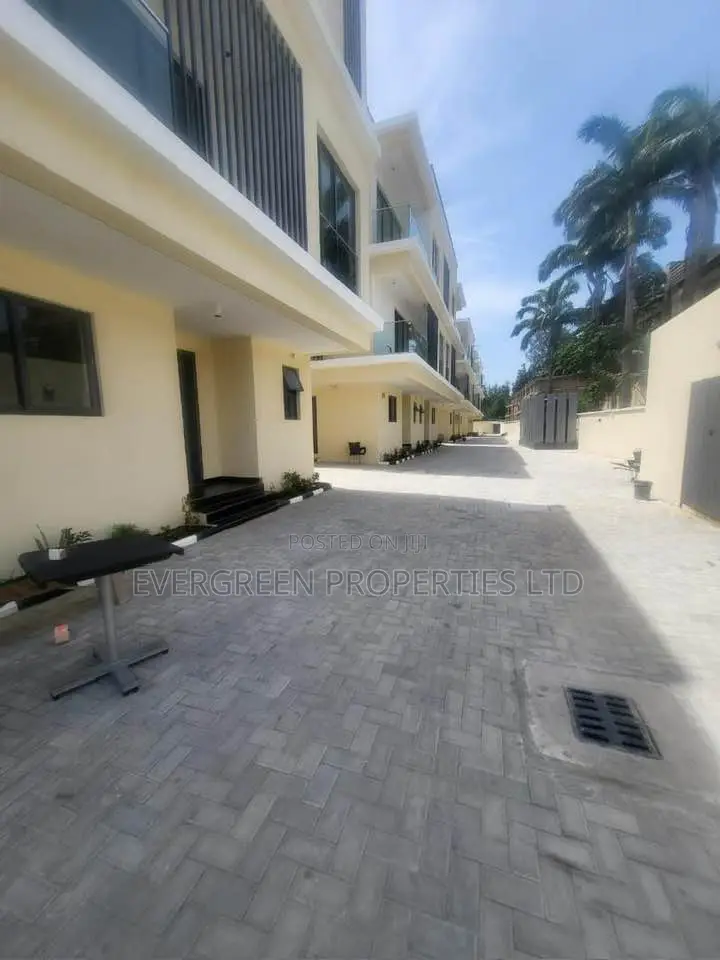 5bdrm Duplex in Parkview Estate for rent in Parkview Estate