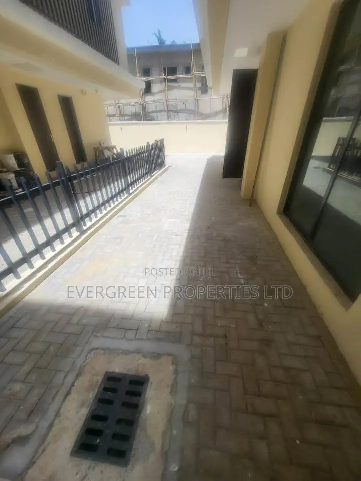 5bdrm Duplex in Parkview Estate for rent in Parkview Estate