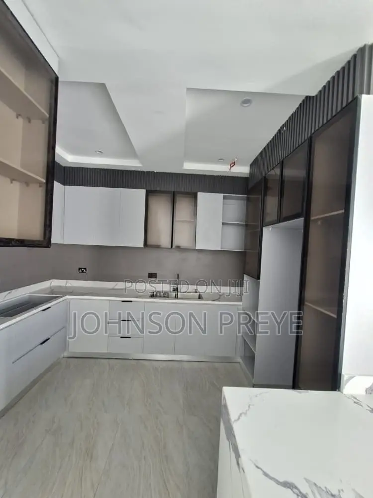 2bdrm Apartment in Ikate for sale in Ikate