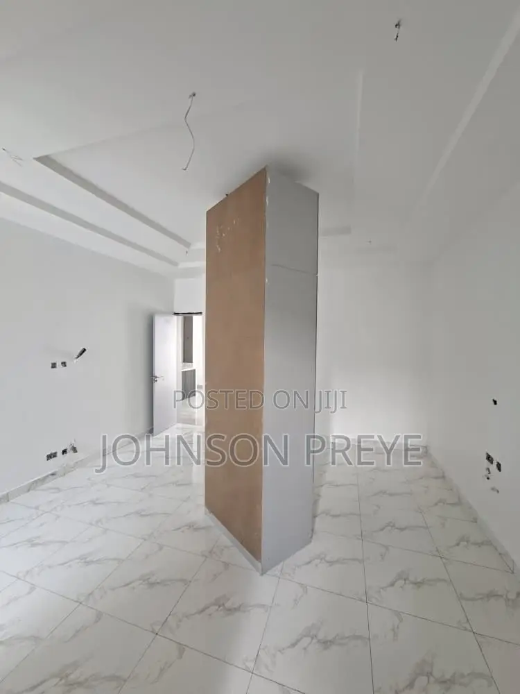 2bdrm Apartment in Ikate for sale in Ikate
