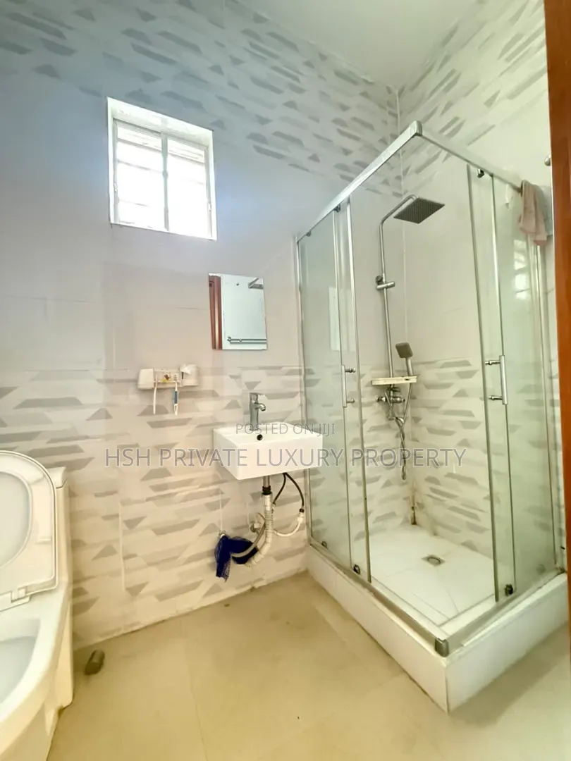 3bdrm Duplex in Lekki, Chevron for rent in Chevron