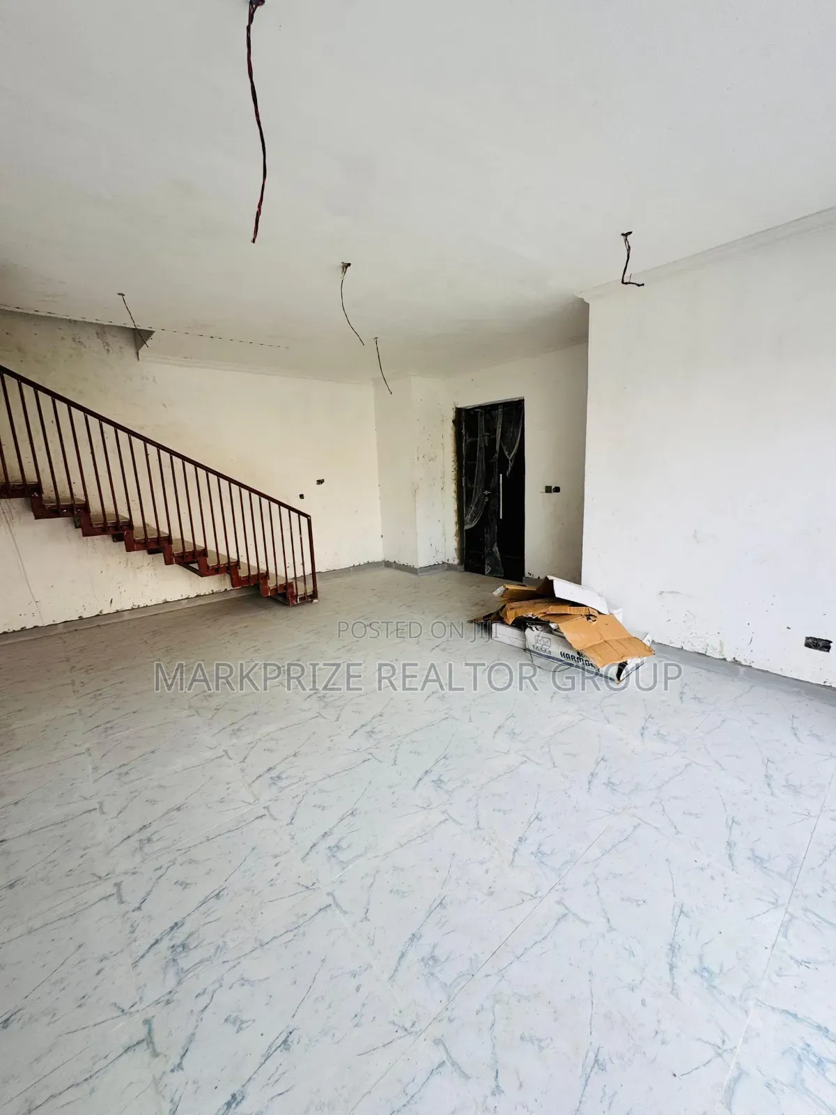 Furnished 3bdrm Maisonette in Yaba Lagos, Akoka for sale in Akoka