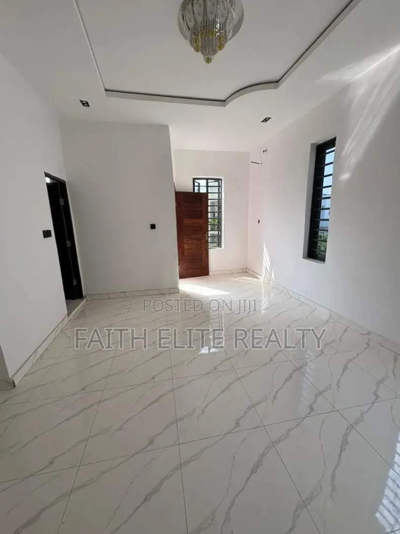4bdrm Duplex in Abraham Adesanya for sale in Abraham Adesanya Estate