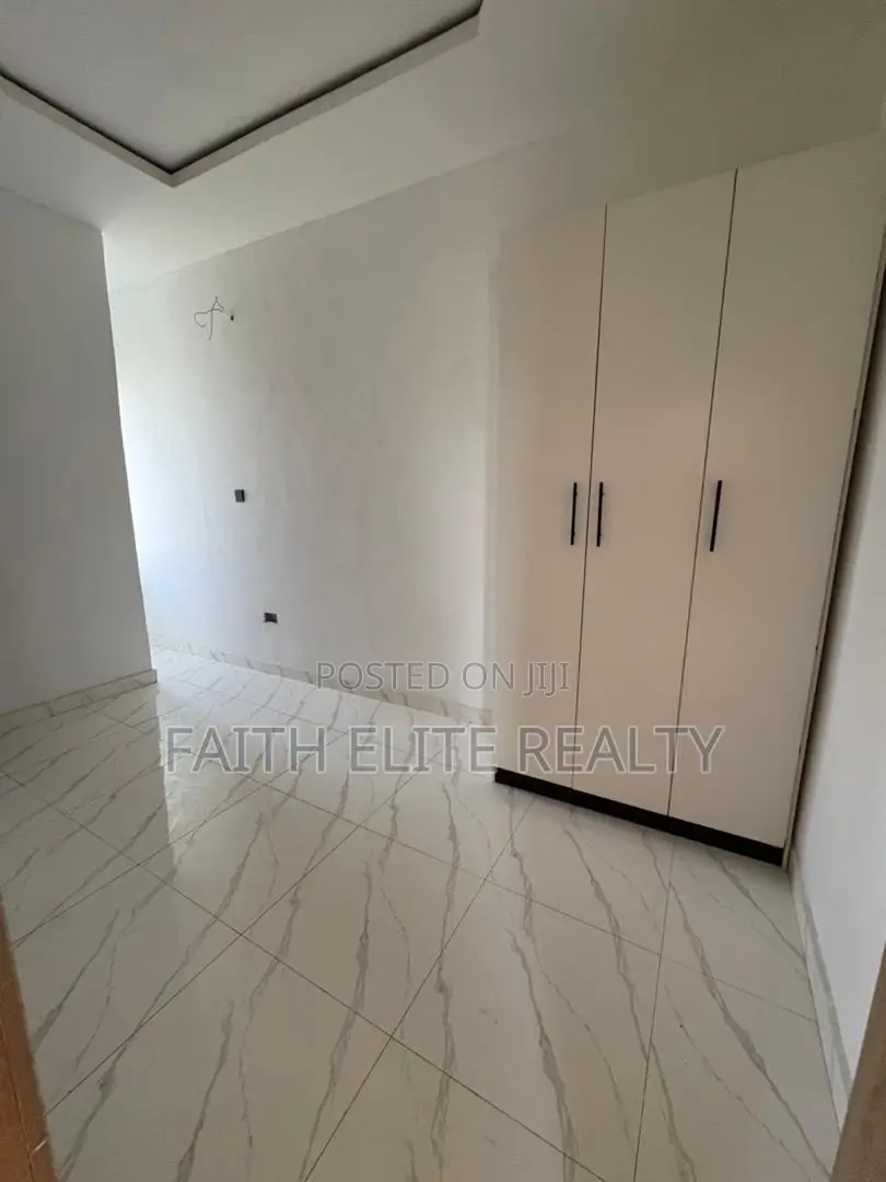 4bdrm Duplex in Abraham Adesanya for sale in Abraham Adesanya Estate