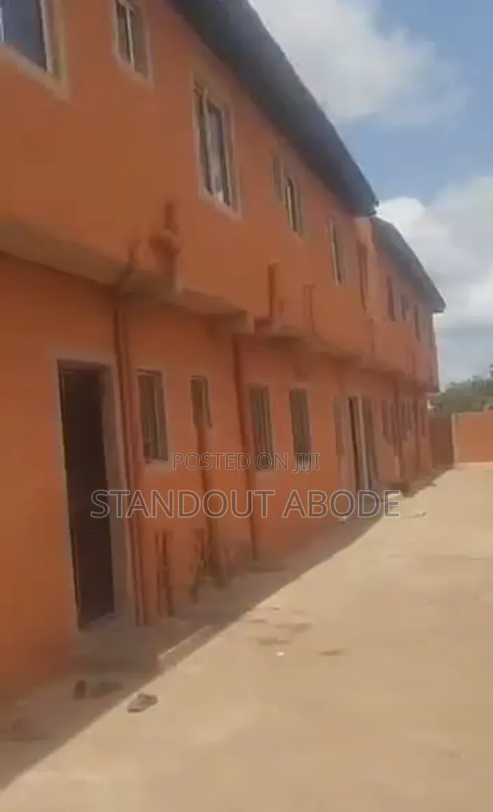 2bdrm Block of Flats in Good Location, Abaranje for sale in Abaranje