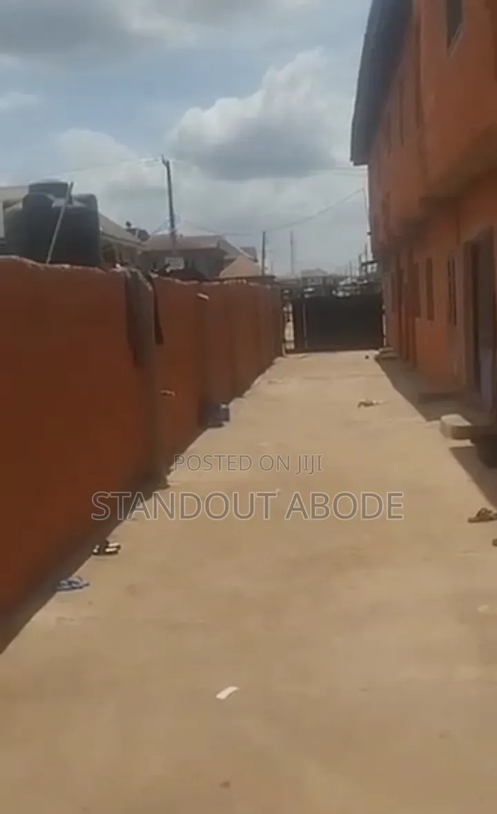 2bdrm Block of Flats in Good Location, Abaranje for sale in Abaranje