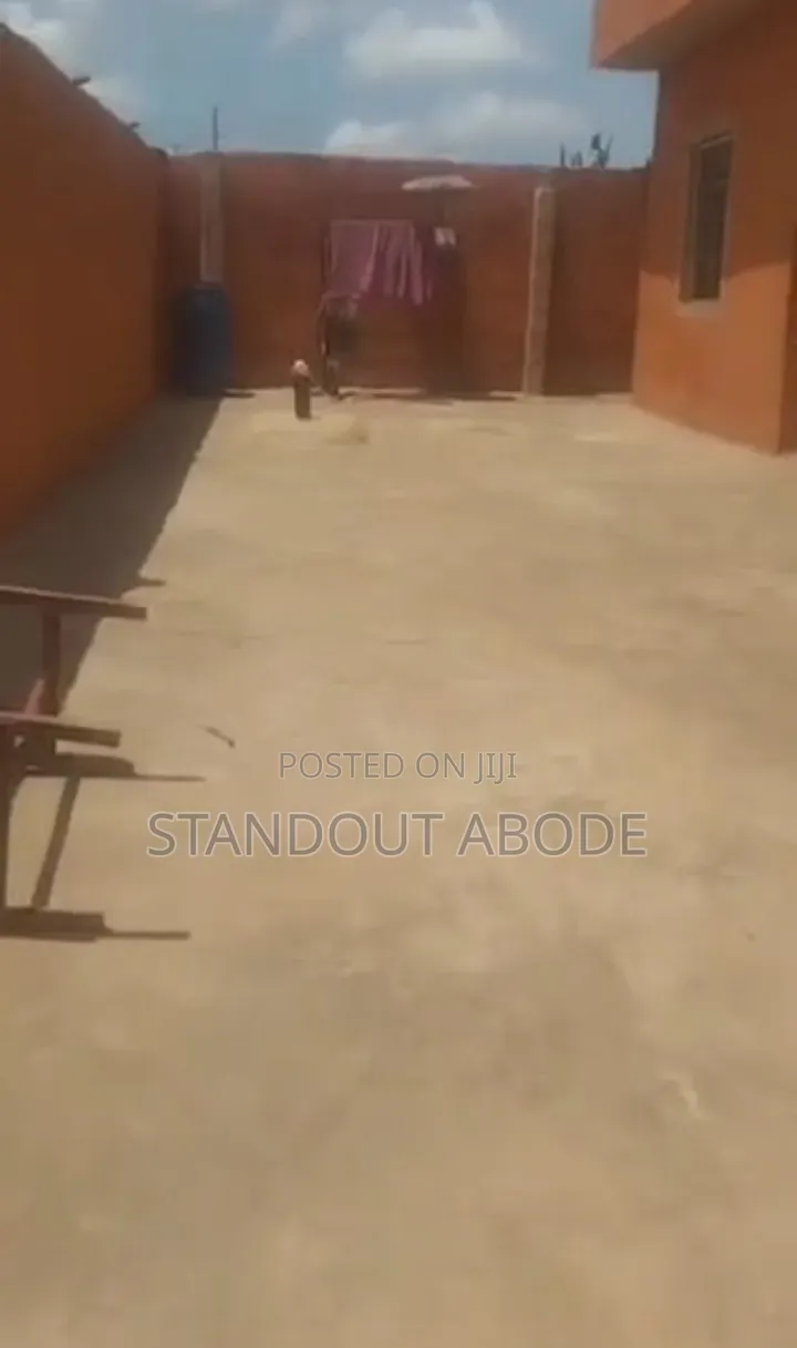2bdrm Block of Flats in Good Location, Abaranje for sale in Abaranje