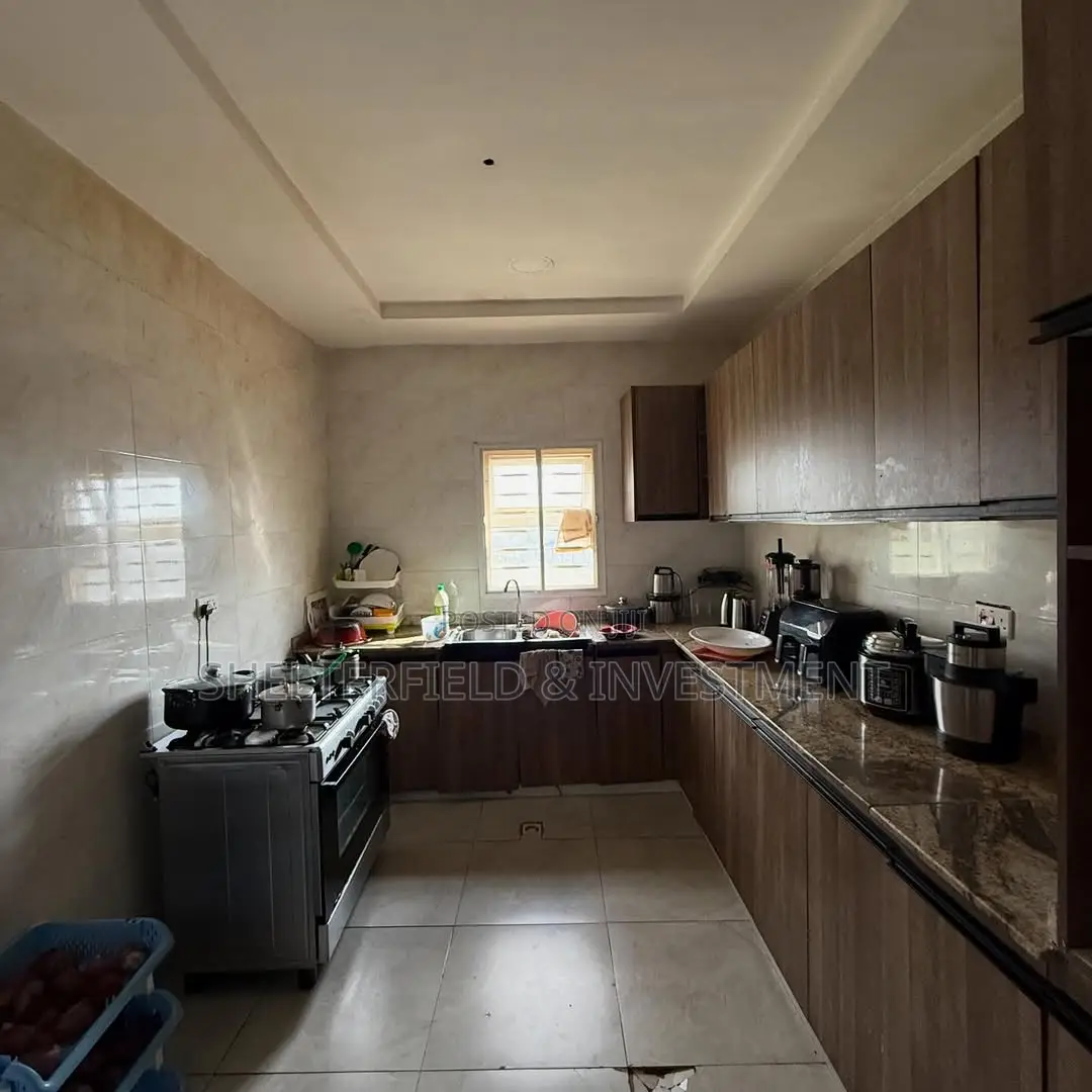 3bdrm Block of Flats in By Brains & Hammer, Galadimawa for sale in Galadimawa