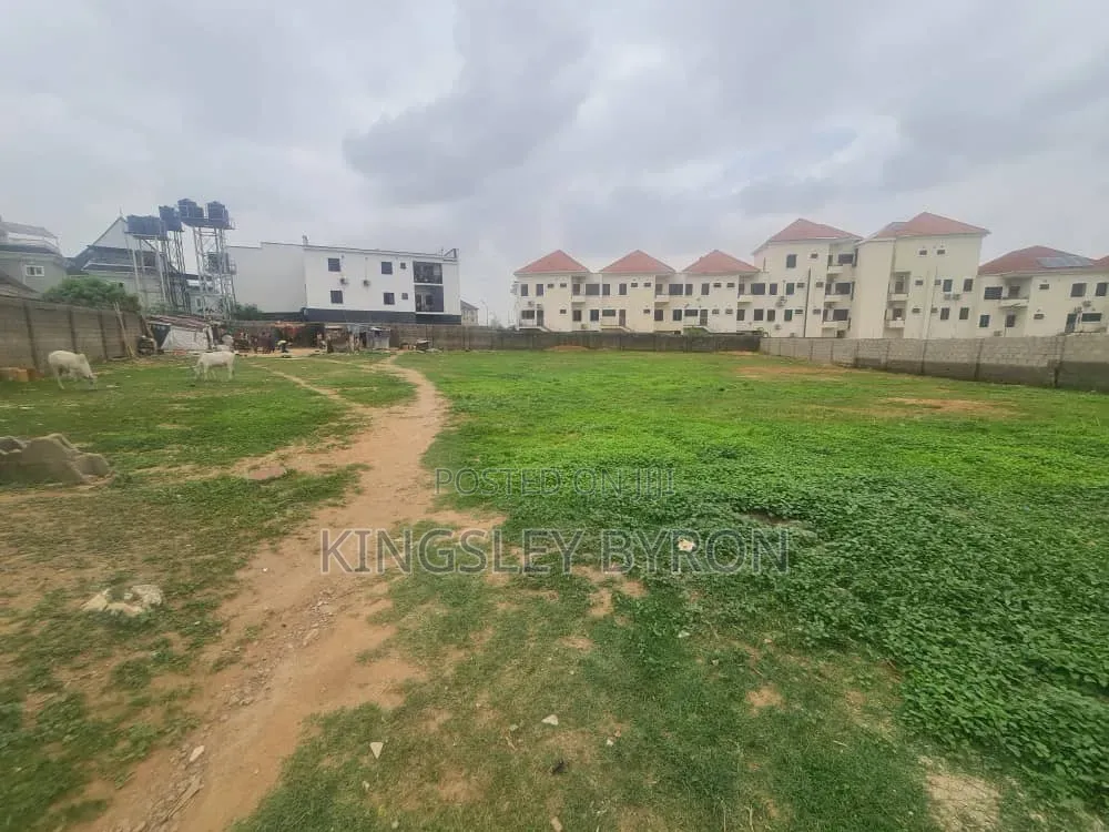 Direct Jahi Residential 2040,80sqm Close to Next Cash Carry in Jahi