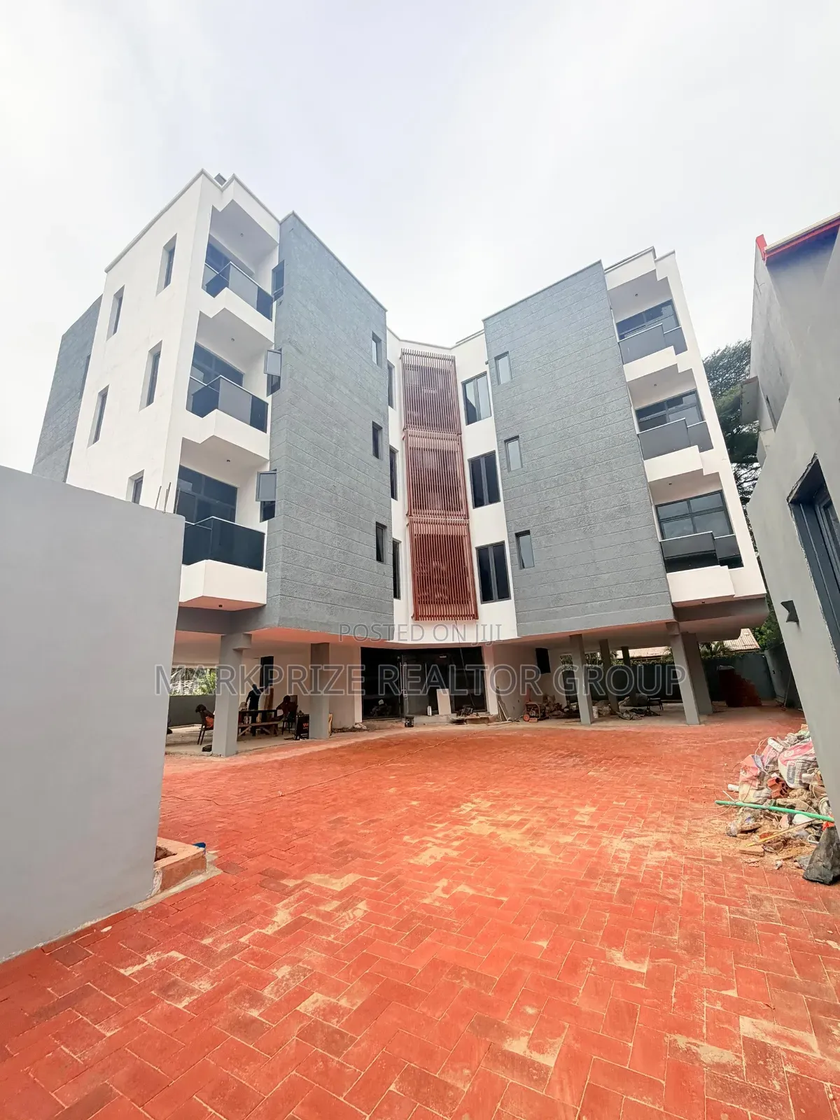 Furnished 3bdrm Apartment in Ikeja Gra Lagos for sale in Ikeja GRA