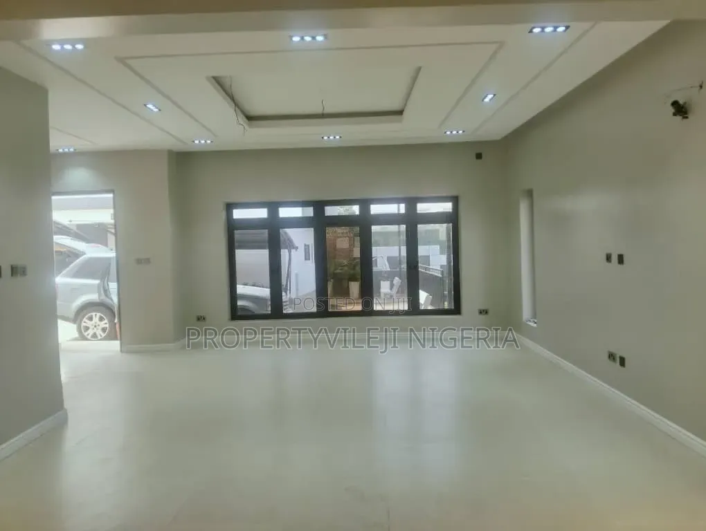 5bdrm Duplex in Guzape District for rent in Guzape District