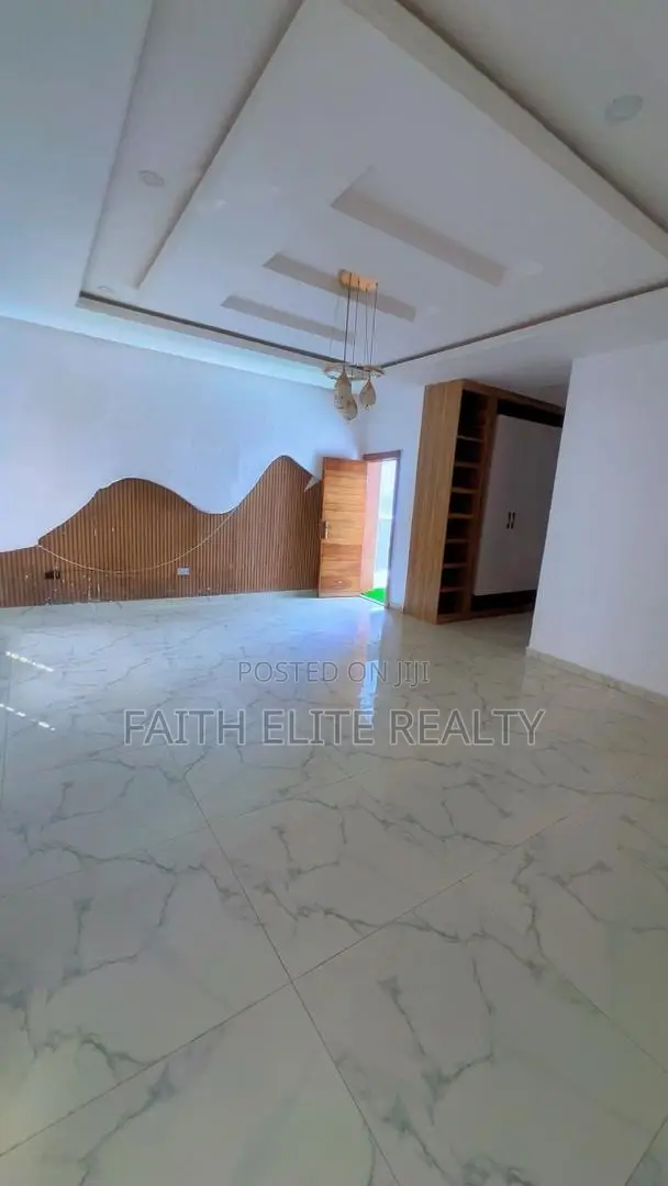 5bdrm Duplex in Ikate for rent in Ikate