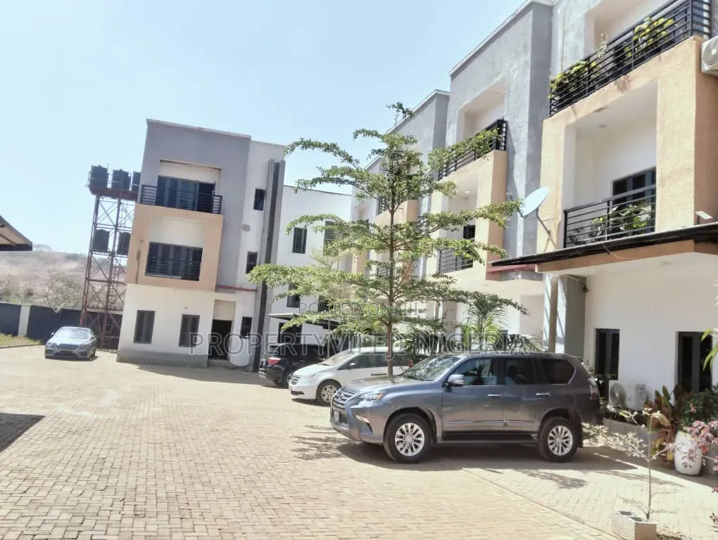 5bdrm Duplex in Guzape District for sale in Guzape District