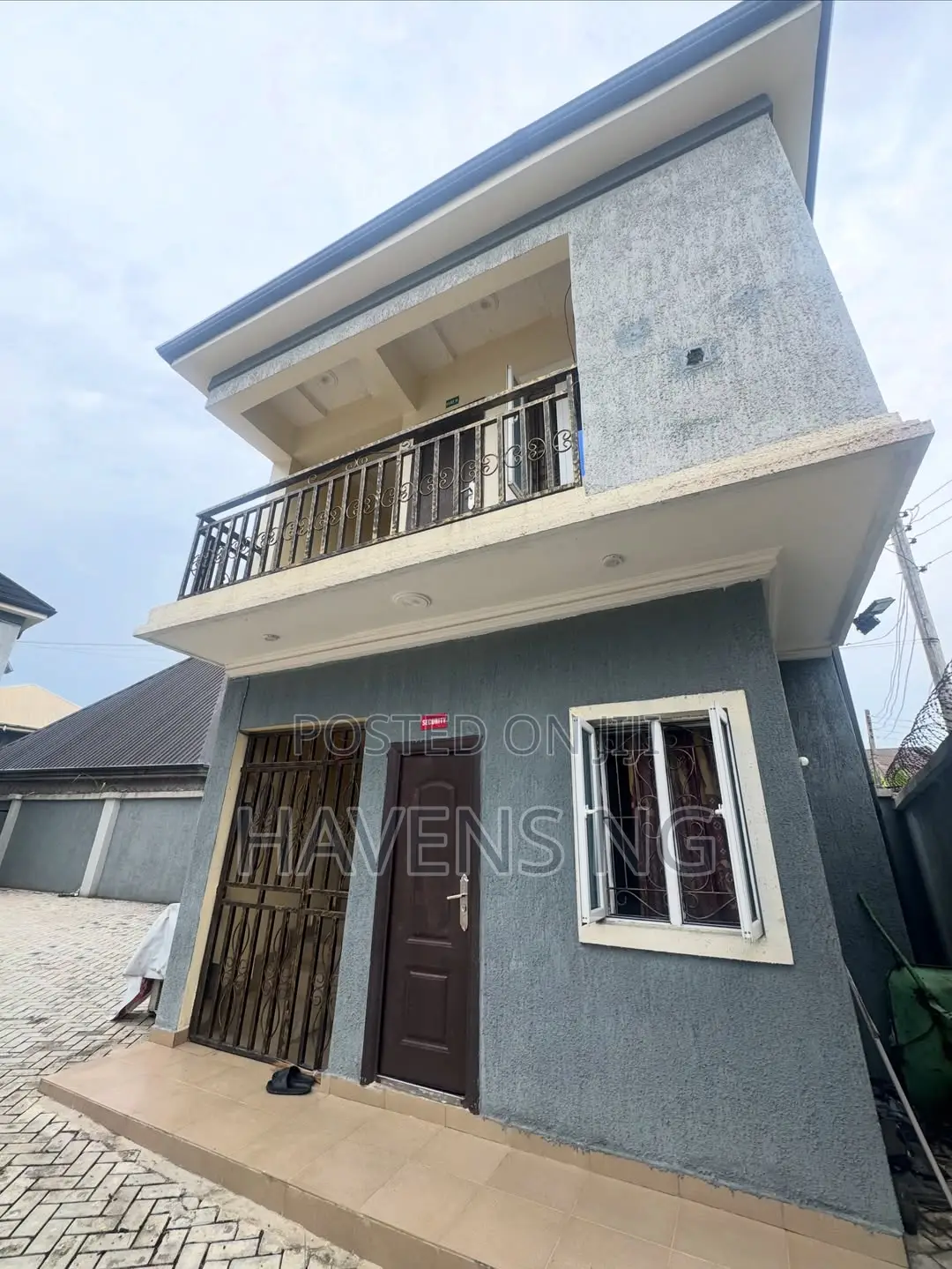 9bdrm Block of Flats in Obio-Akpor for sale in Obio-Akpor