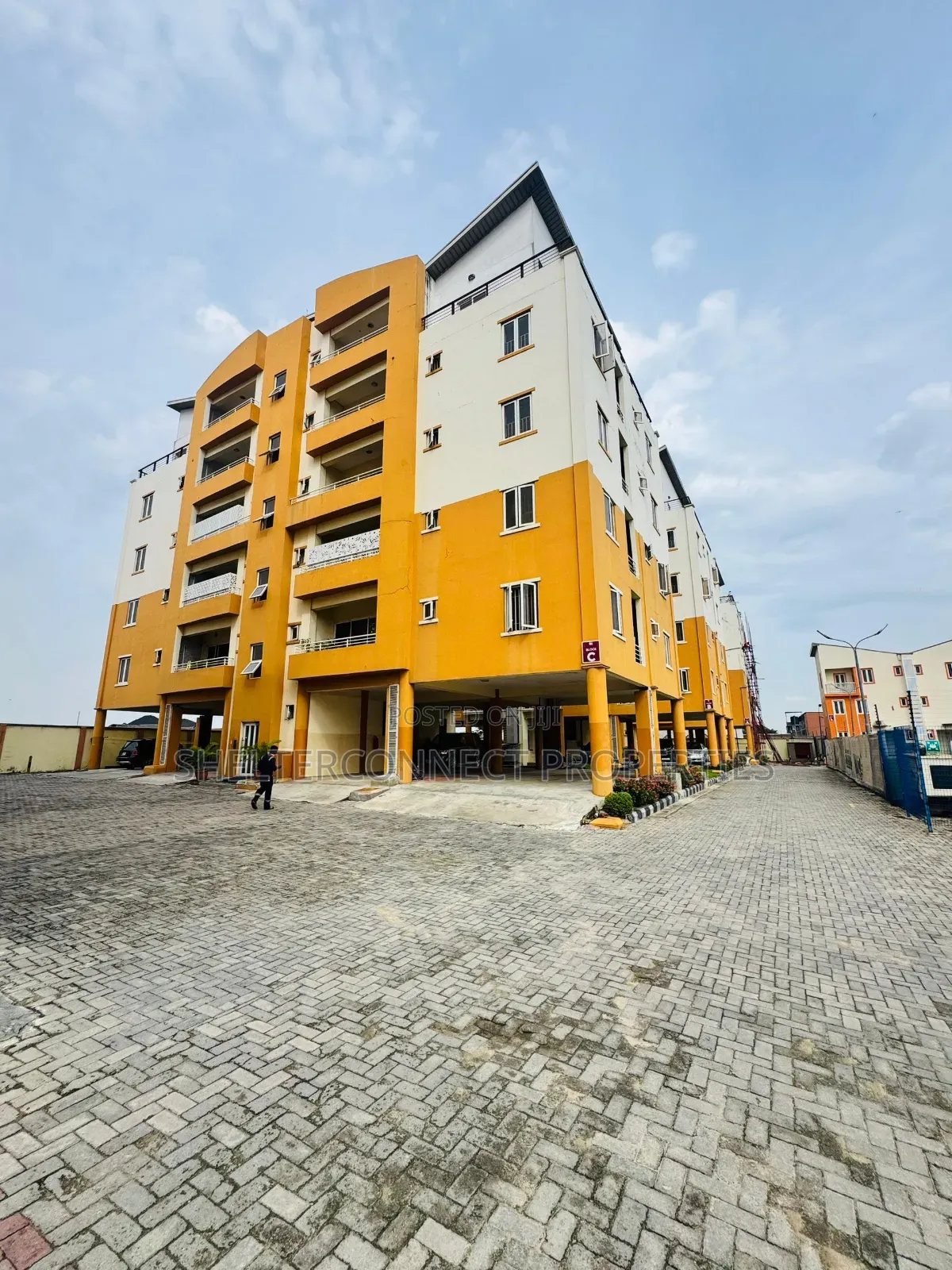 3bdrm Apartment in Sabo / Yaba for sale in Sabo / Yaba