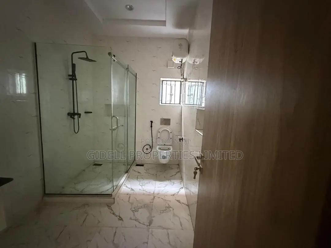 5bdrm Townhouse / Terrace in Wuye for rent in Wuye