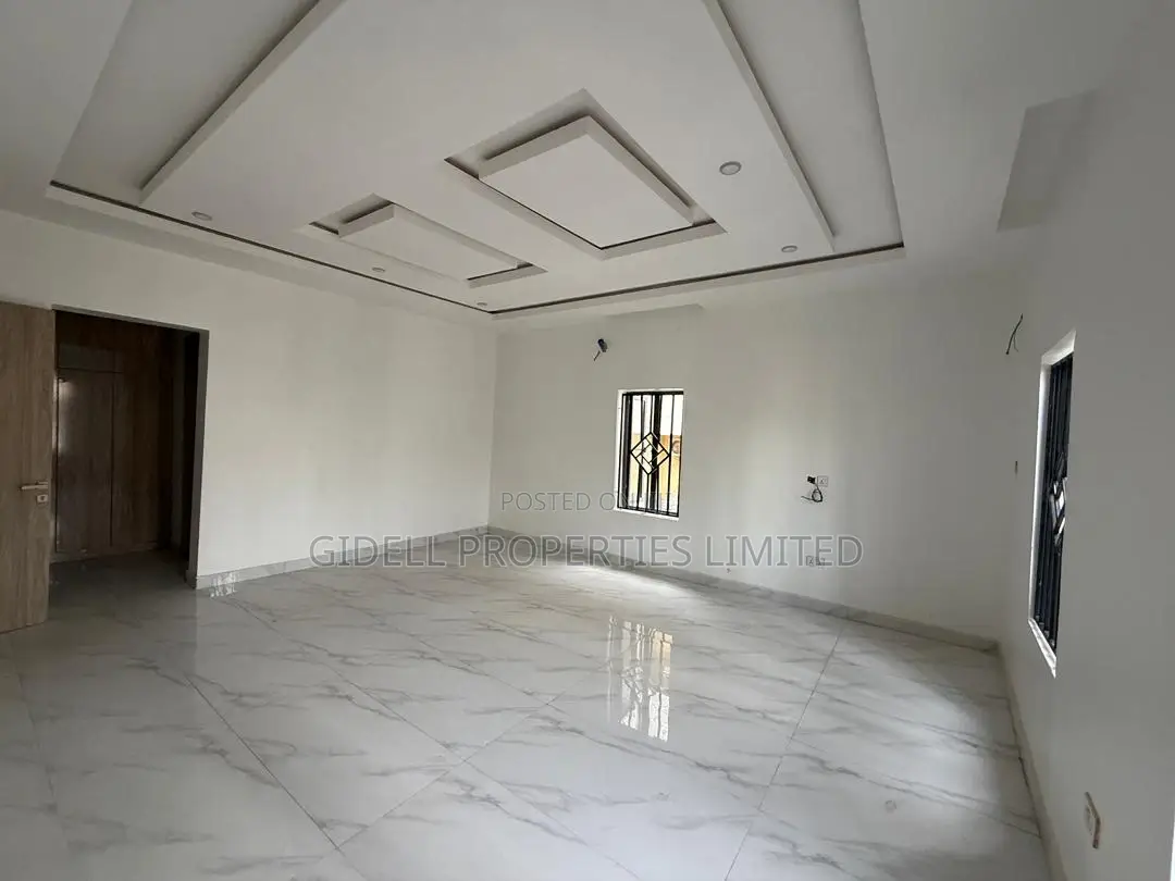 5bdrm Townhouse / Terrace in Wuye for rent in Wuye