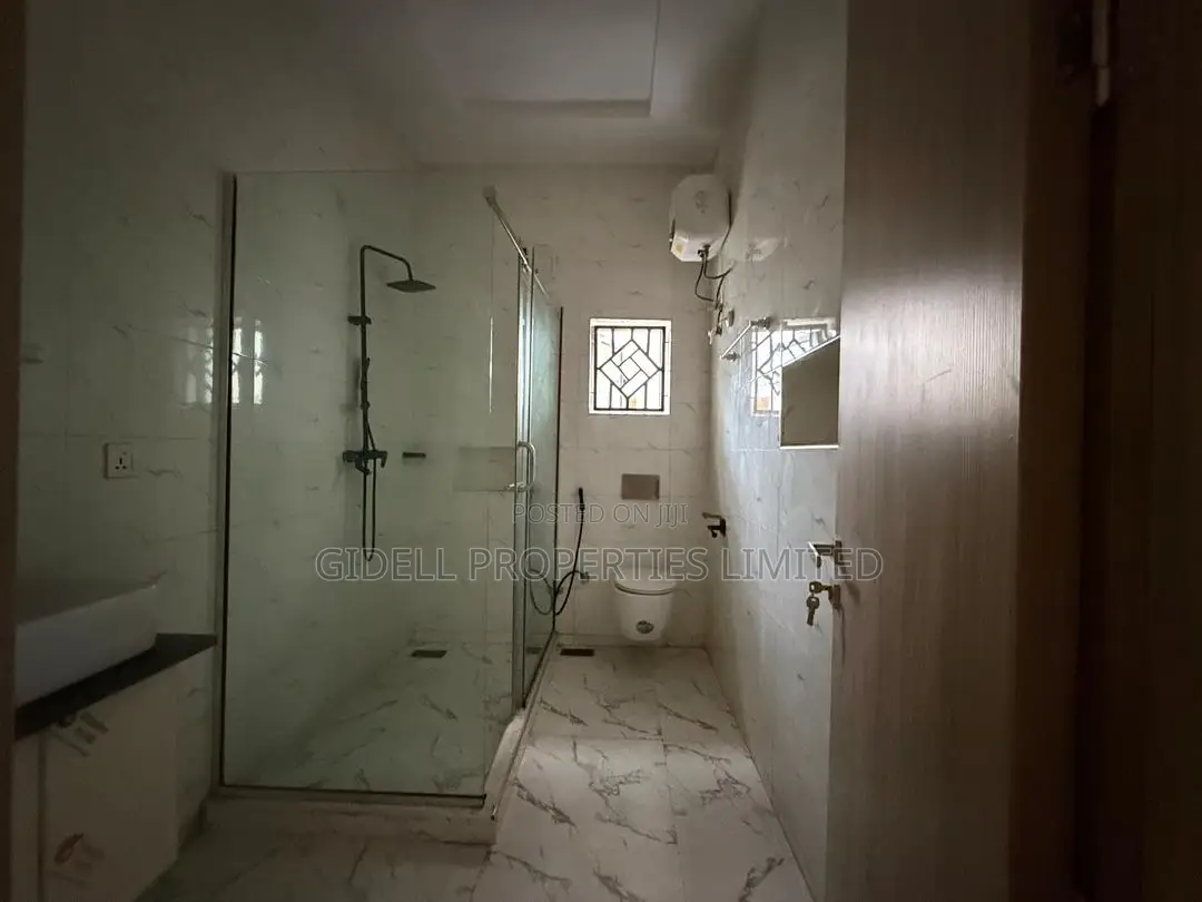 5bdrm Townhouse / Terrace in Wuye for rent in Wuye