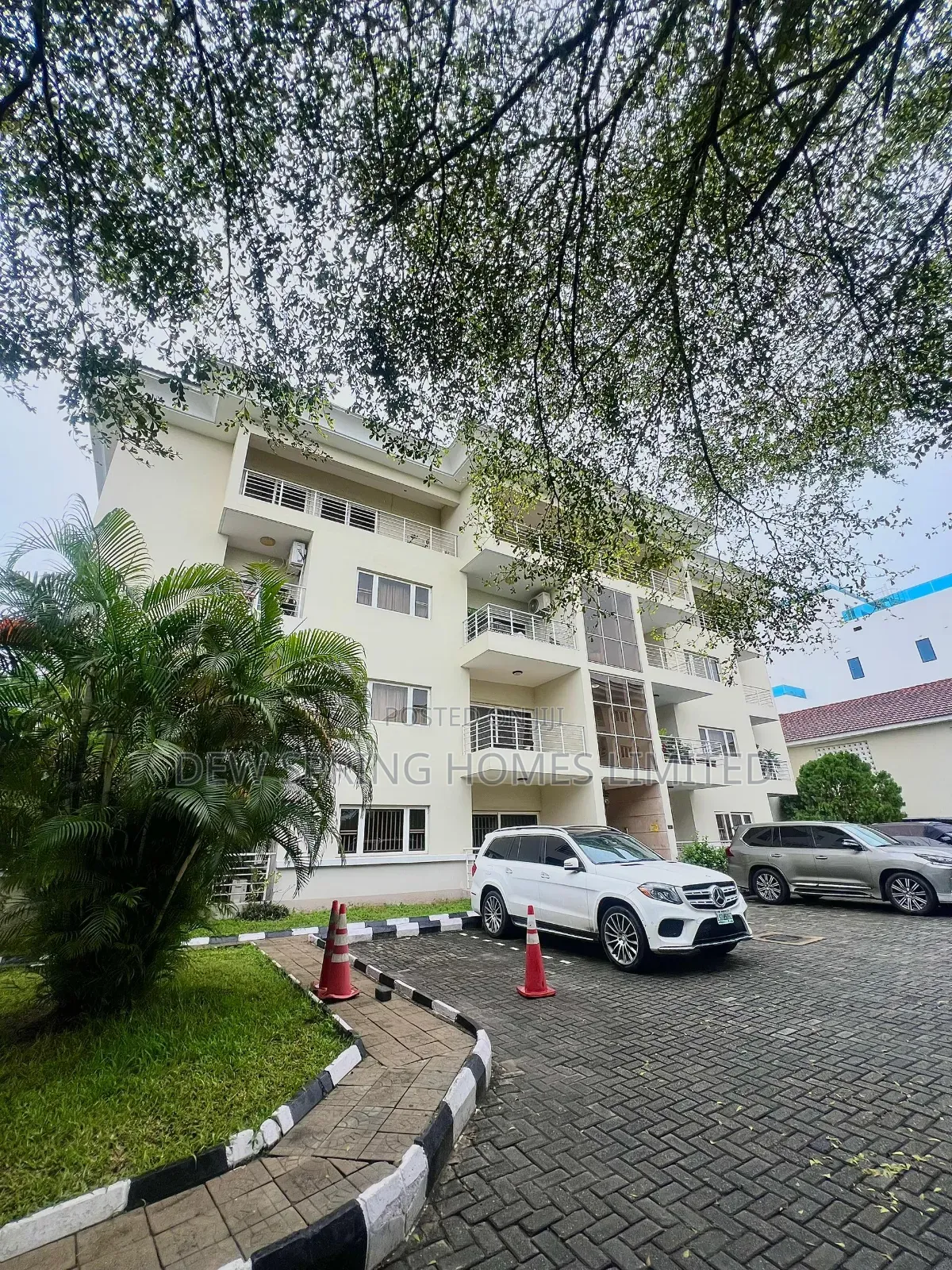 3bdrm Apartment in Banana Island for rent in Banana Island