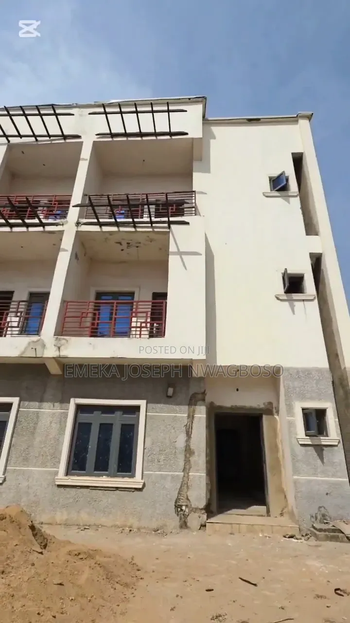 4bdrm Townhouse/Terrace in Dawaki for sale in Dawaki