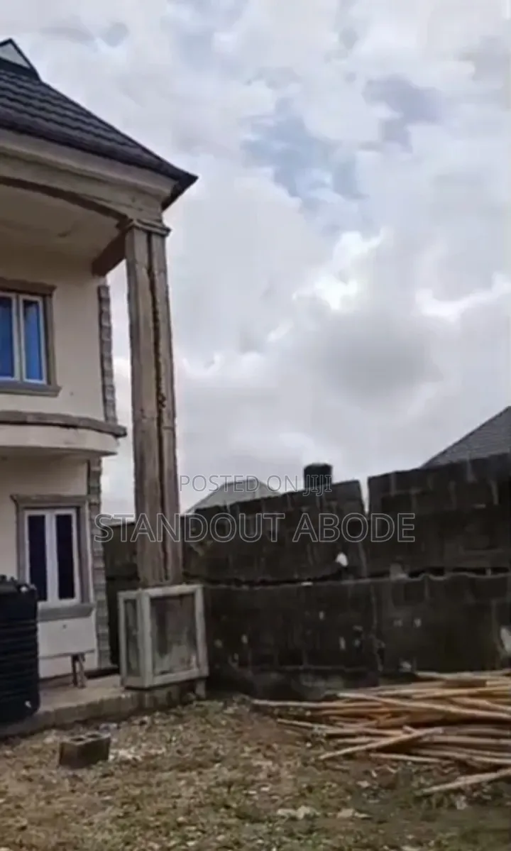 4bdrm Duplex in Onimaba Estate, Ikotun / Ikotun/Igando for sale in Ikotun / Ikotun/Igando