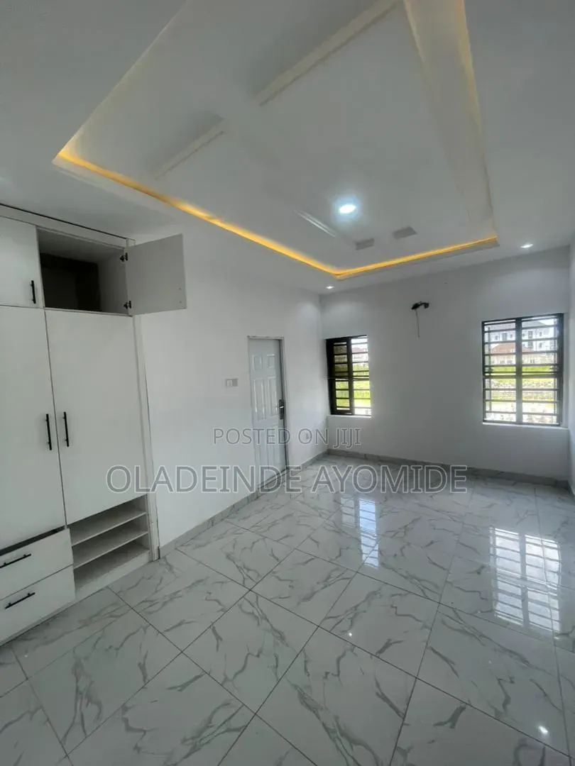 2bdrm Apartment in Chevron Lekki for rent in Chevron