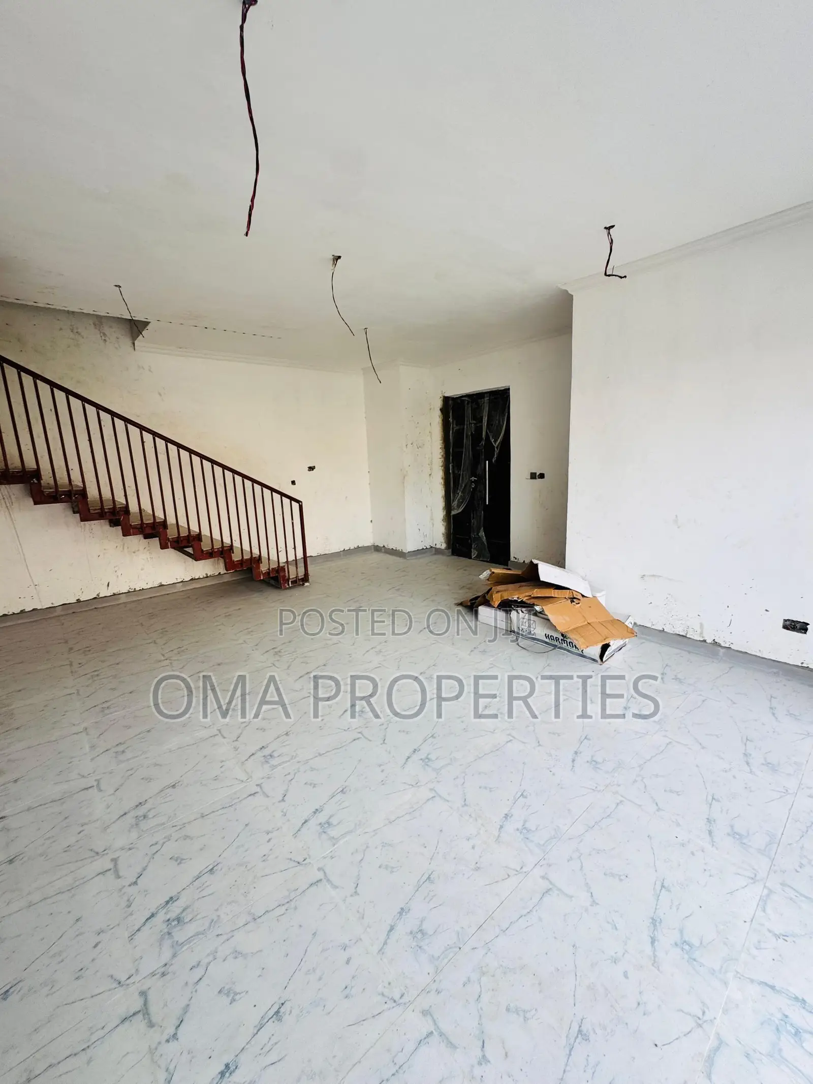 Furnished 3bdrm Apartment in Yaba for sale in Yaba