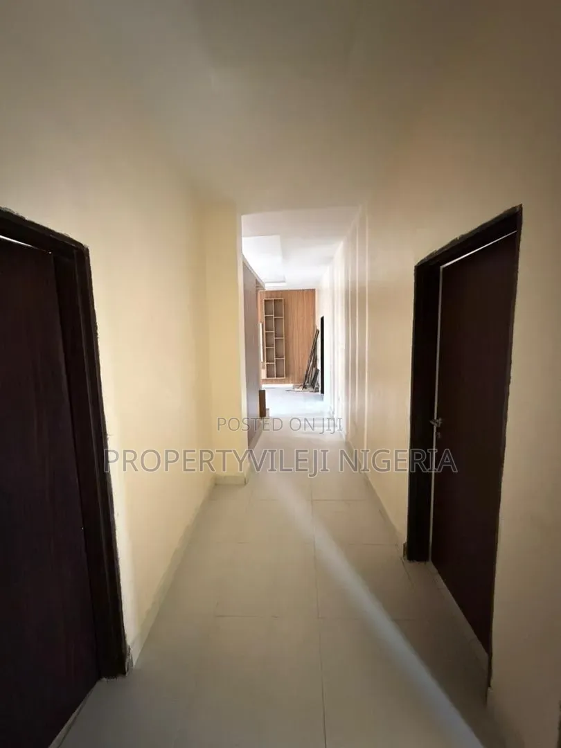 Furnished 3bdrm Block of Flats in River Park Estate, Sabon Lugbe in Sabon Lugbe