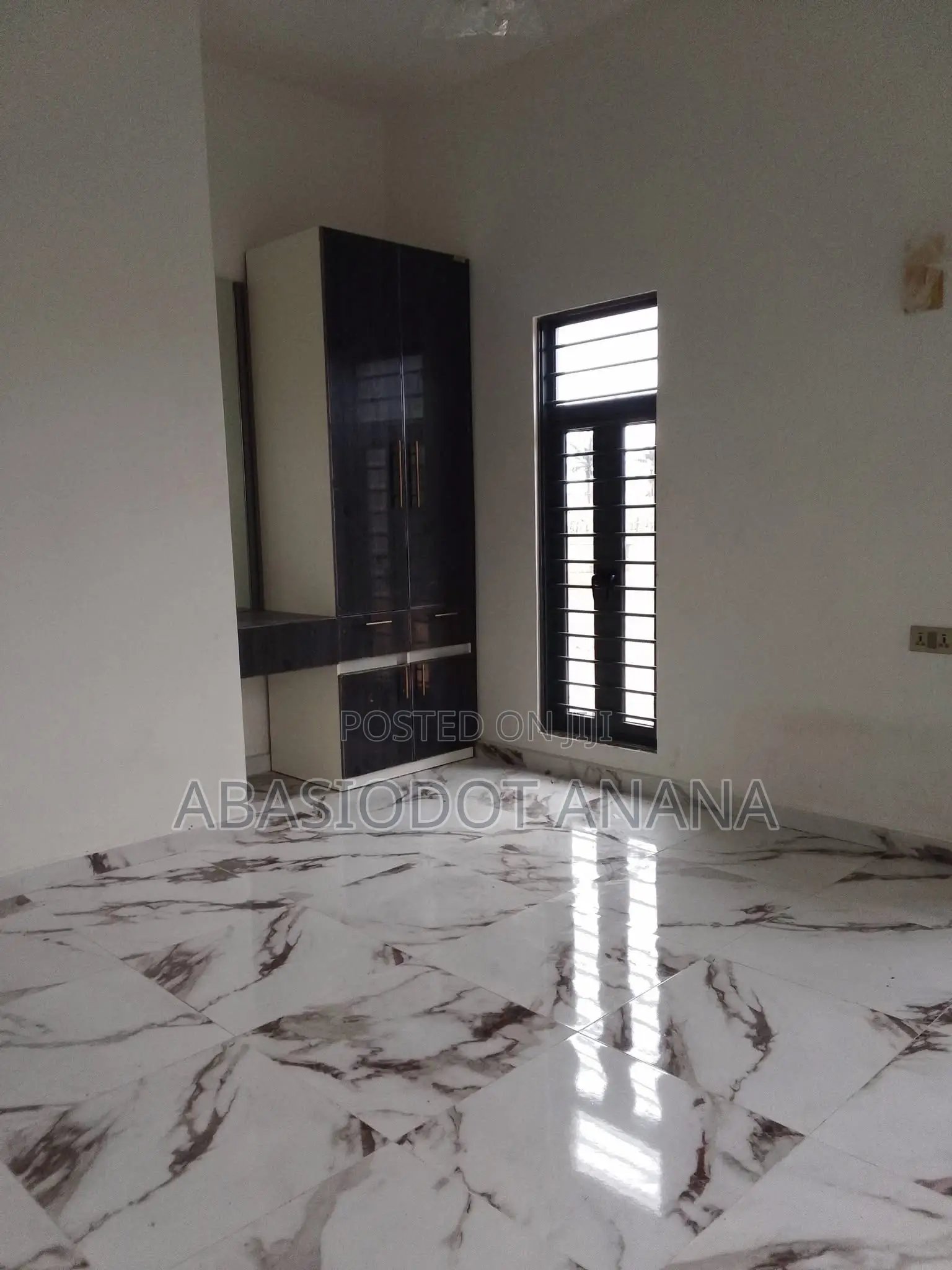 4bdrm Bungalow in Behind Comfort Fm, Uyo for rent in Uyo