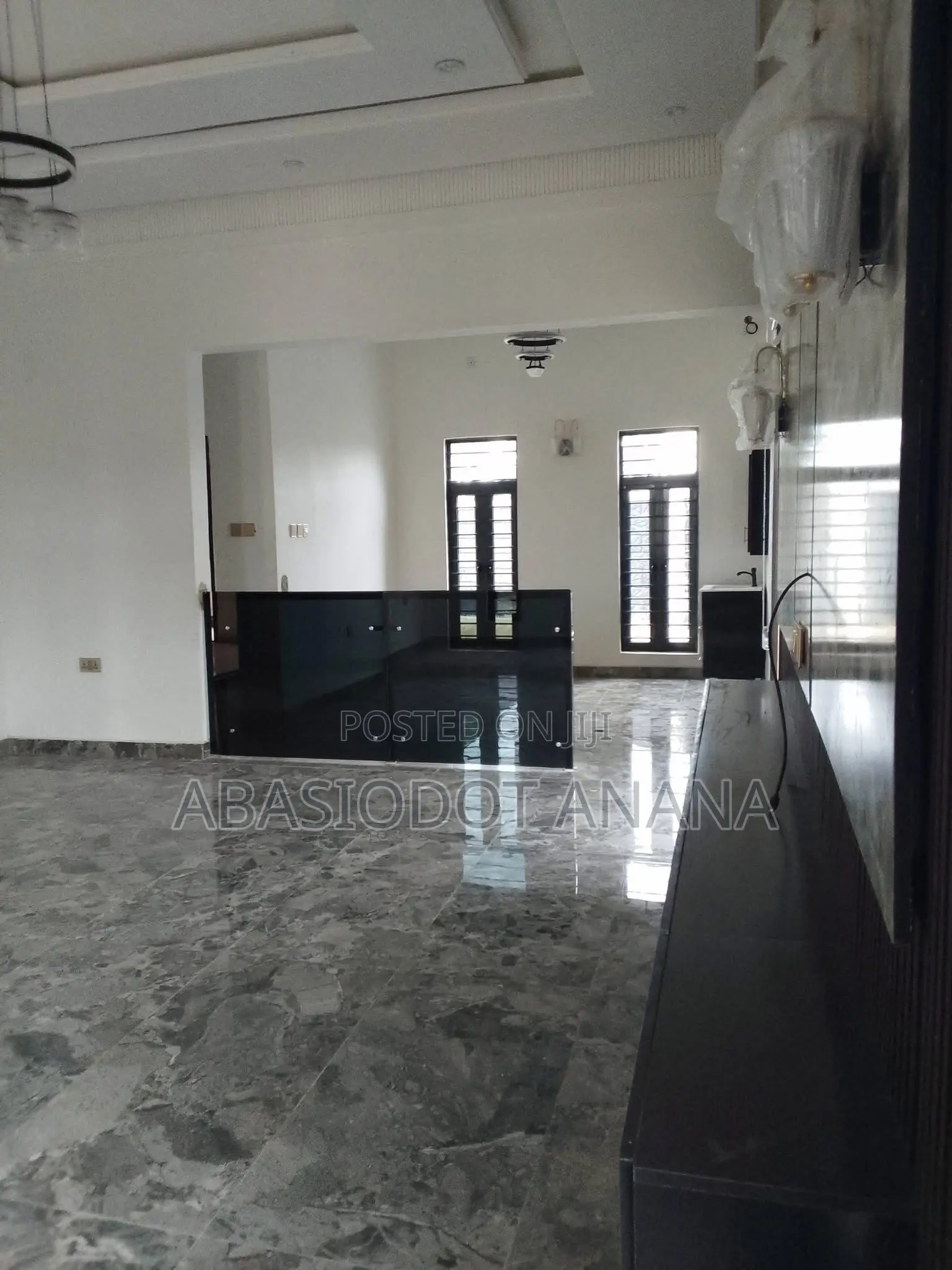4bdrm Bungalow in Behind Comfort Fm, Uyo for rent in Uyo