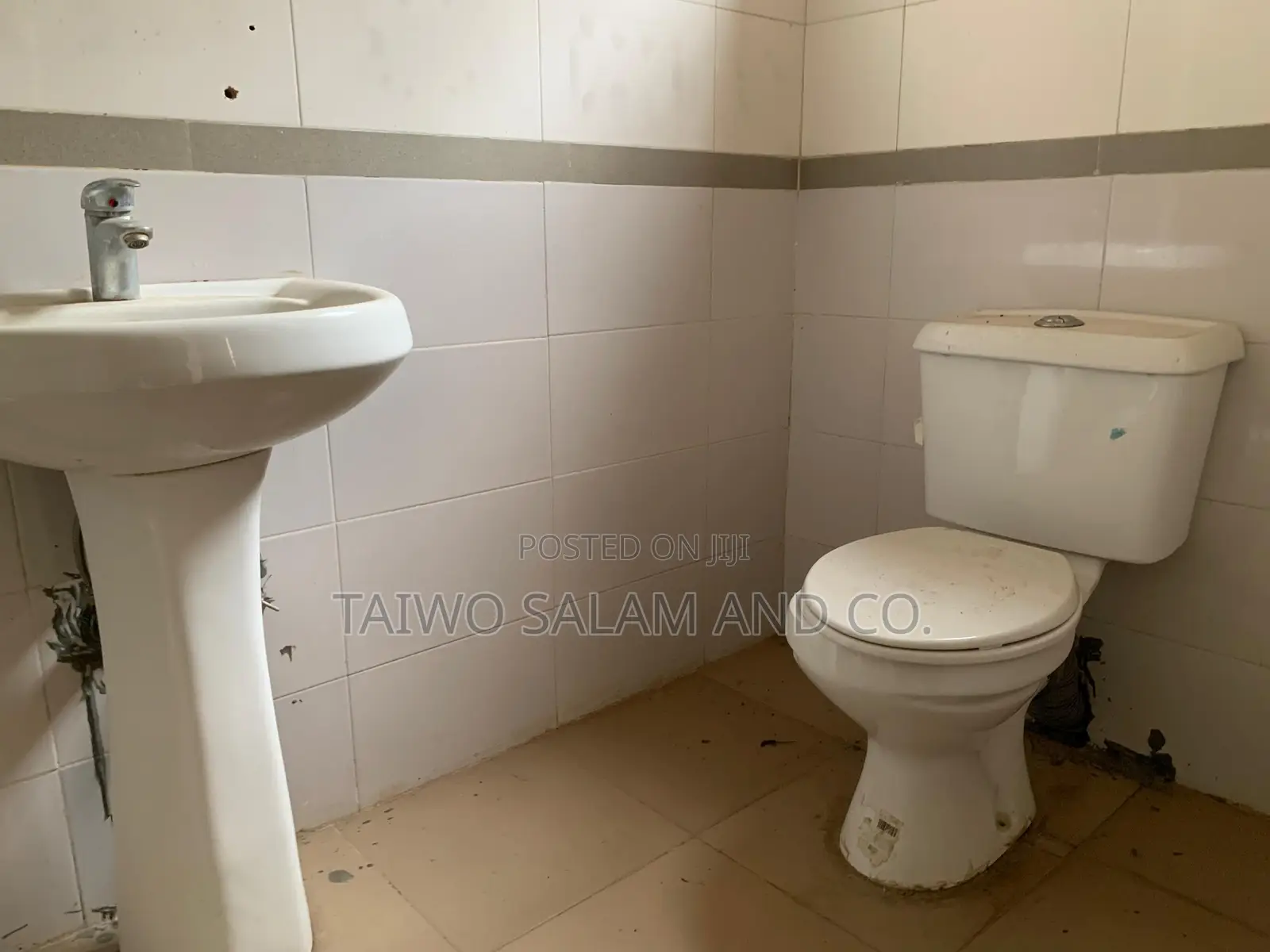 3bdrm Block of Flats in Bodija for rent in Bodija