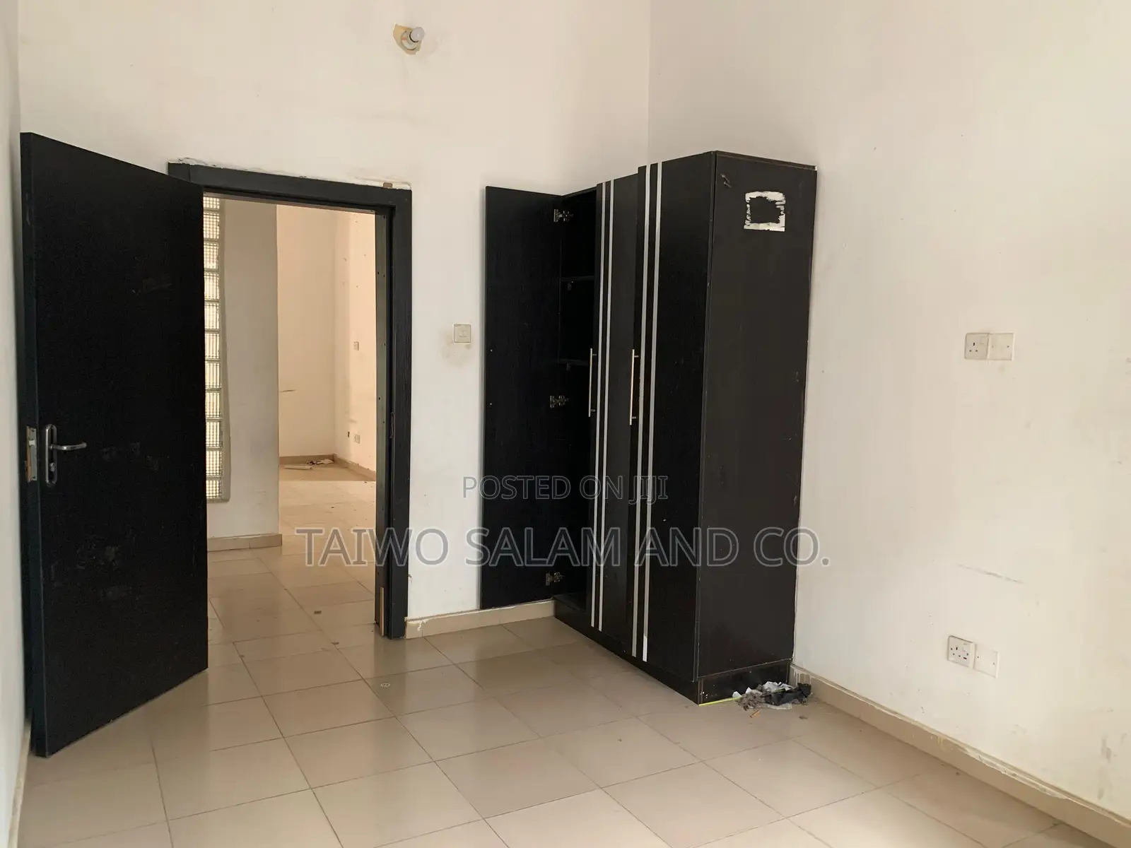 3bdrm Block of Flats in A3 Estate Ikolaba, Bodija for rent in Bodija