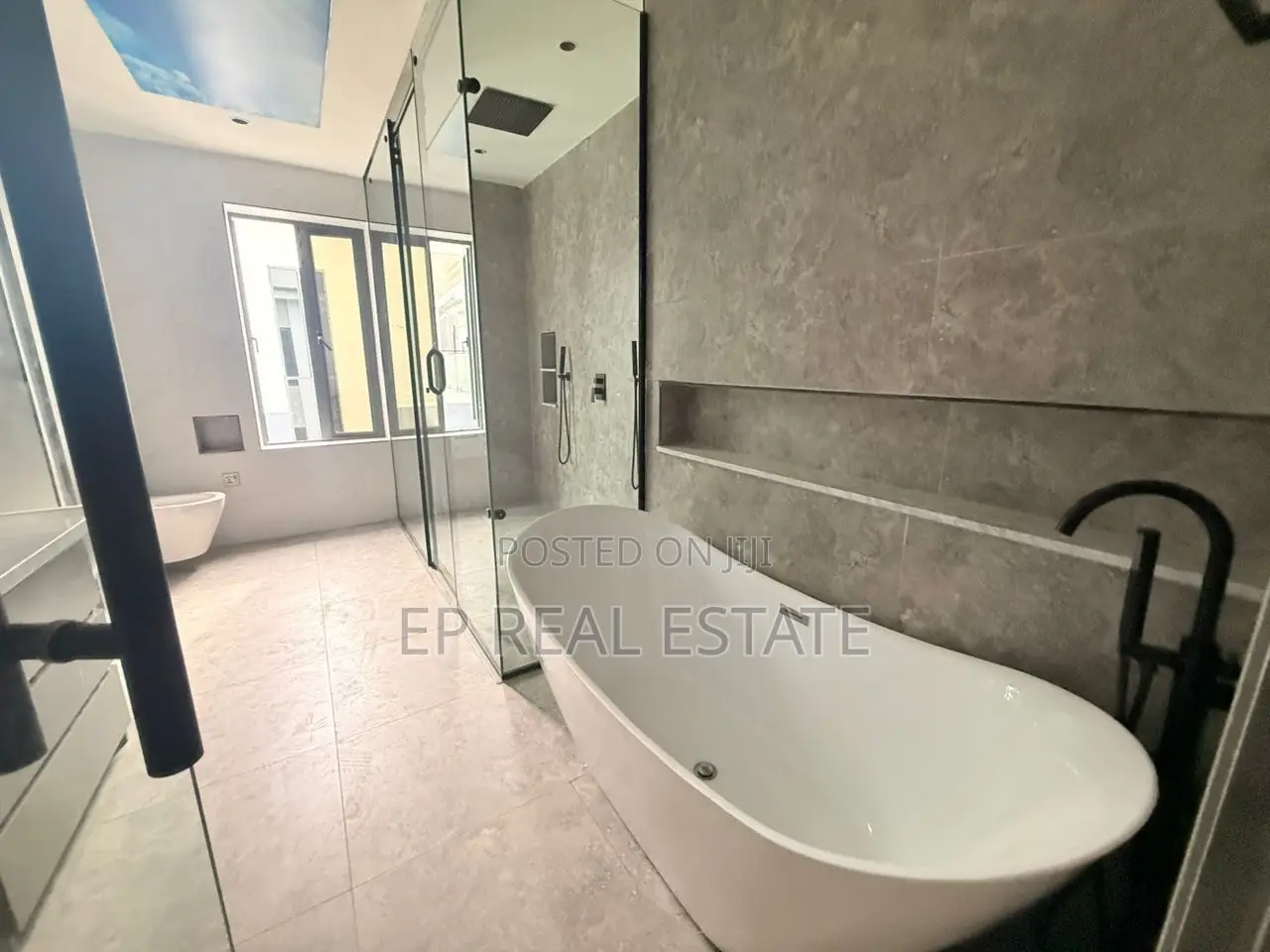 4bdrm Duplex in Utako for sale in Utako