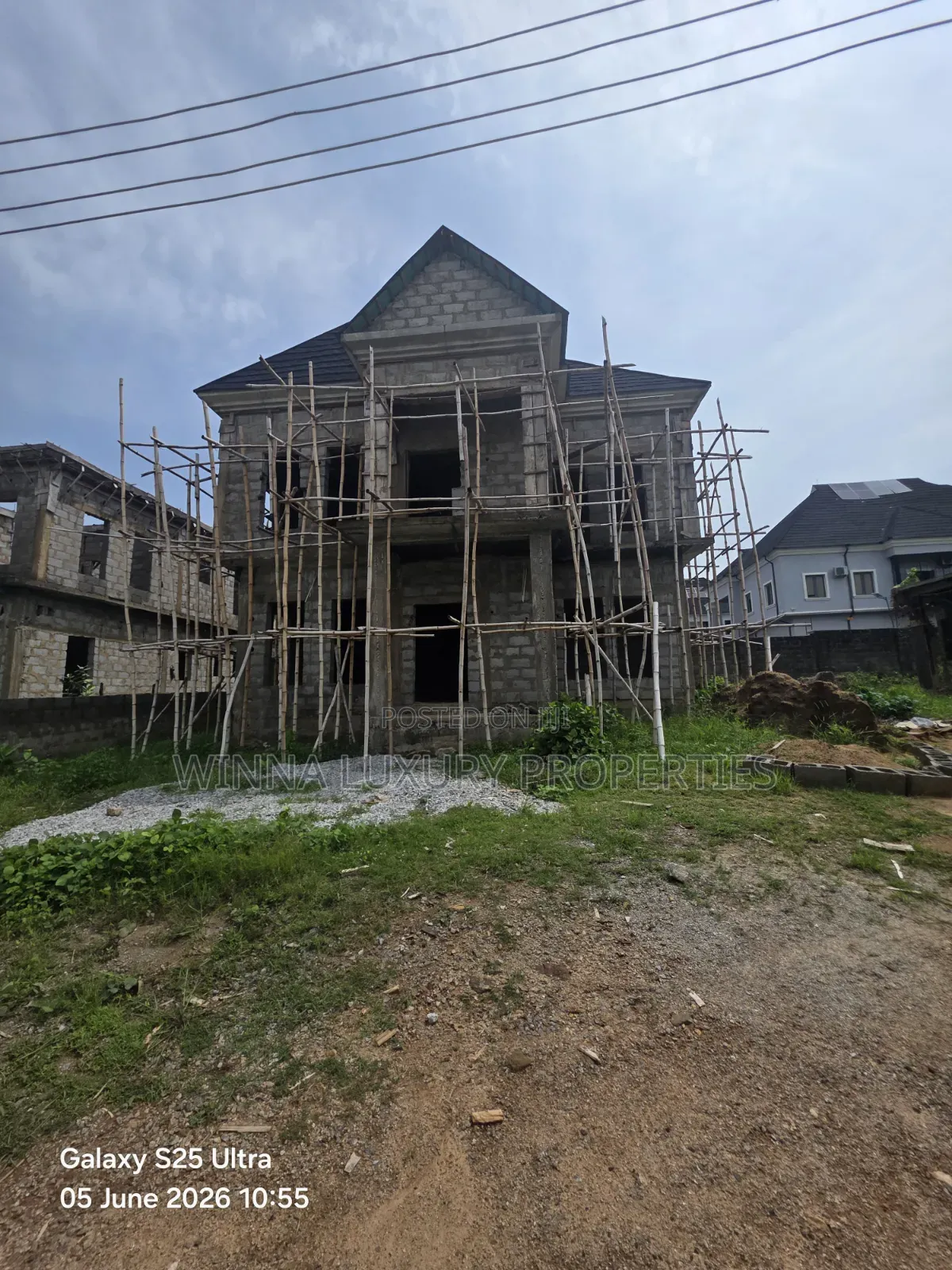 5bdrm Duplex in Victoria City Scape, Lugbe District for sale in Lugbe District