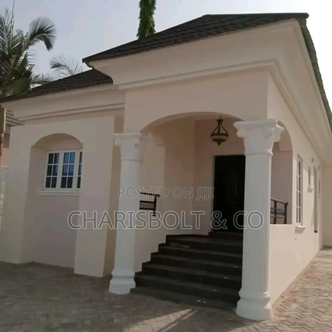 4bdrm Bungalow in Apo Resettlement for rent in Apo Resettlement
