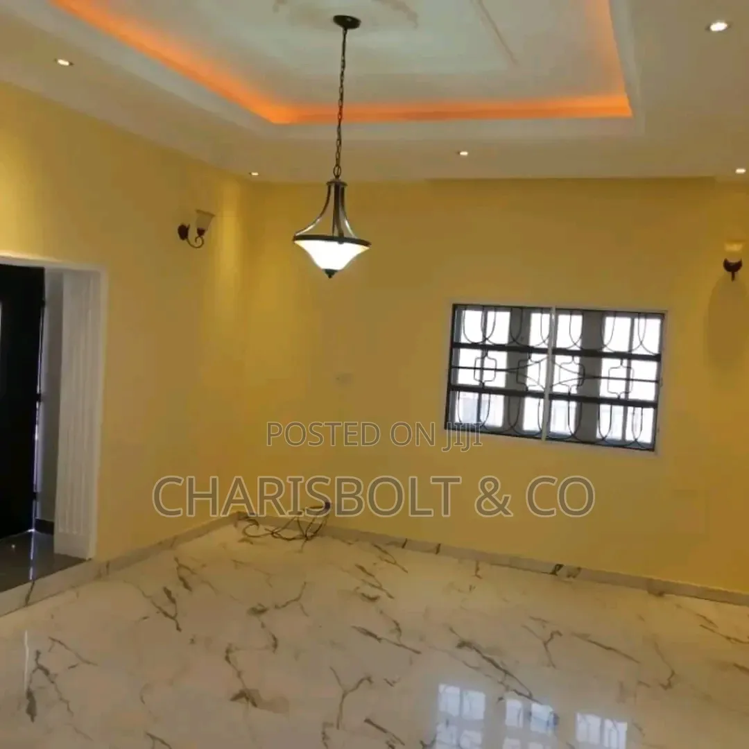 4bdrm Bungalow in Apo Resettlement for rent in Apo Resettlement