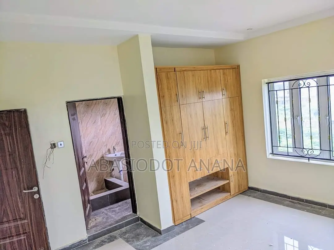 3bdrm Apartment in Shelter Afrique, Uyo for rent in Uyo