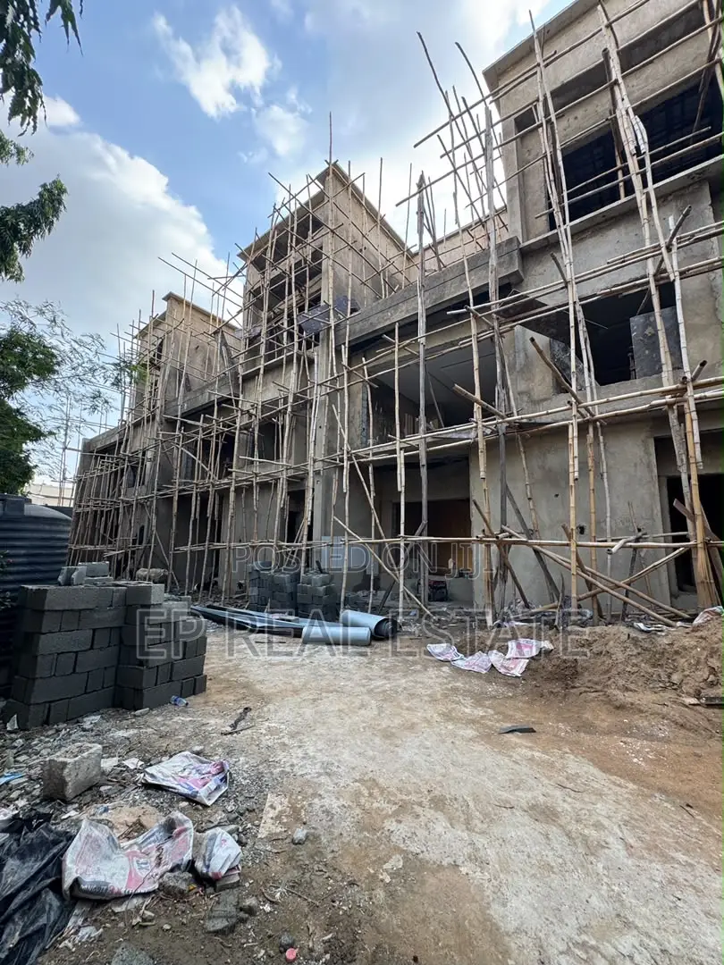 5bdrm House in Maitama for sale in Maitama