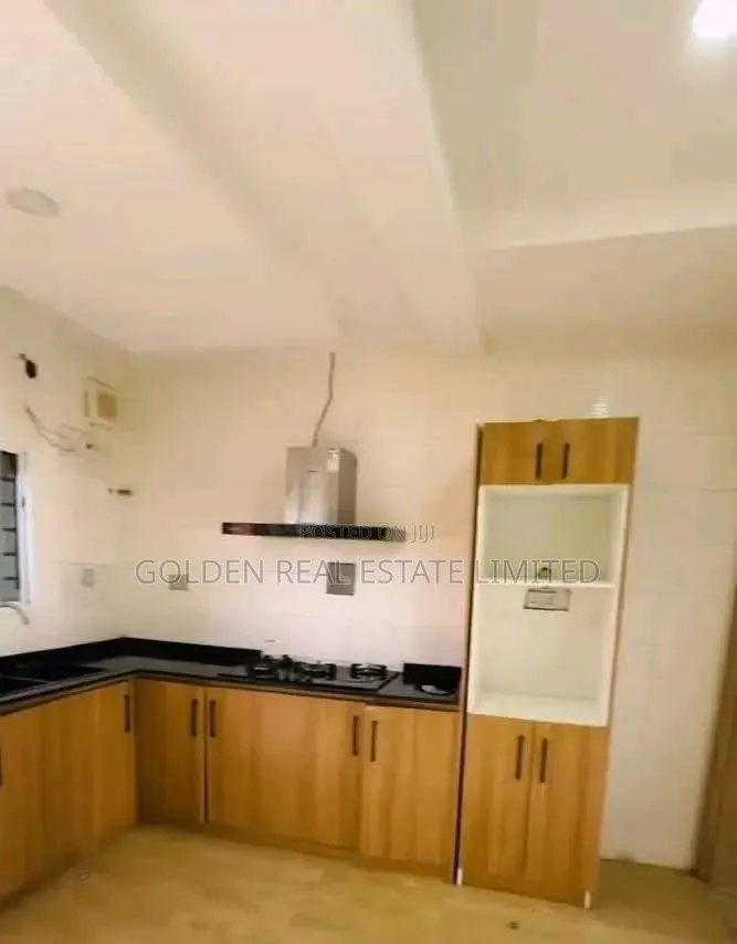 2bdrm Block of Flats in Idu Industrial for sale in Idu Industrial