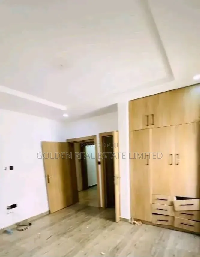 2bdrm Block of Flats in Idu Industrial for sale in Idu Industrial