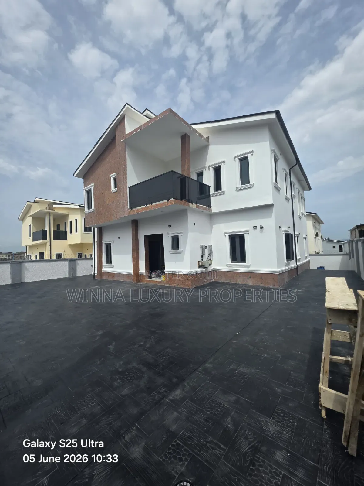 3bdrm Duplex in Mshel, Lugbe District for rent in Lugbe District