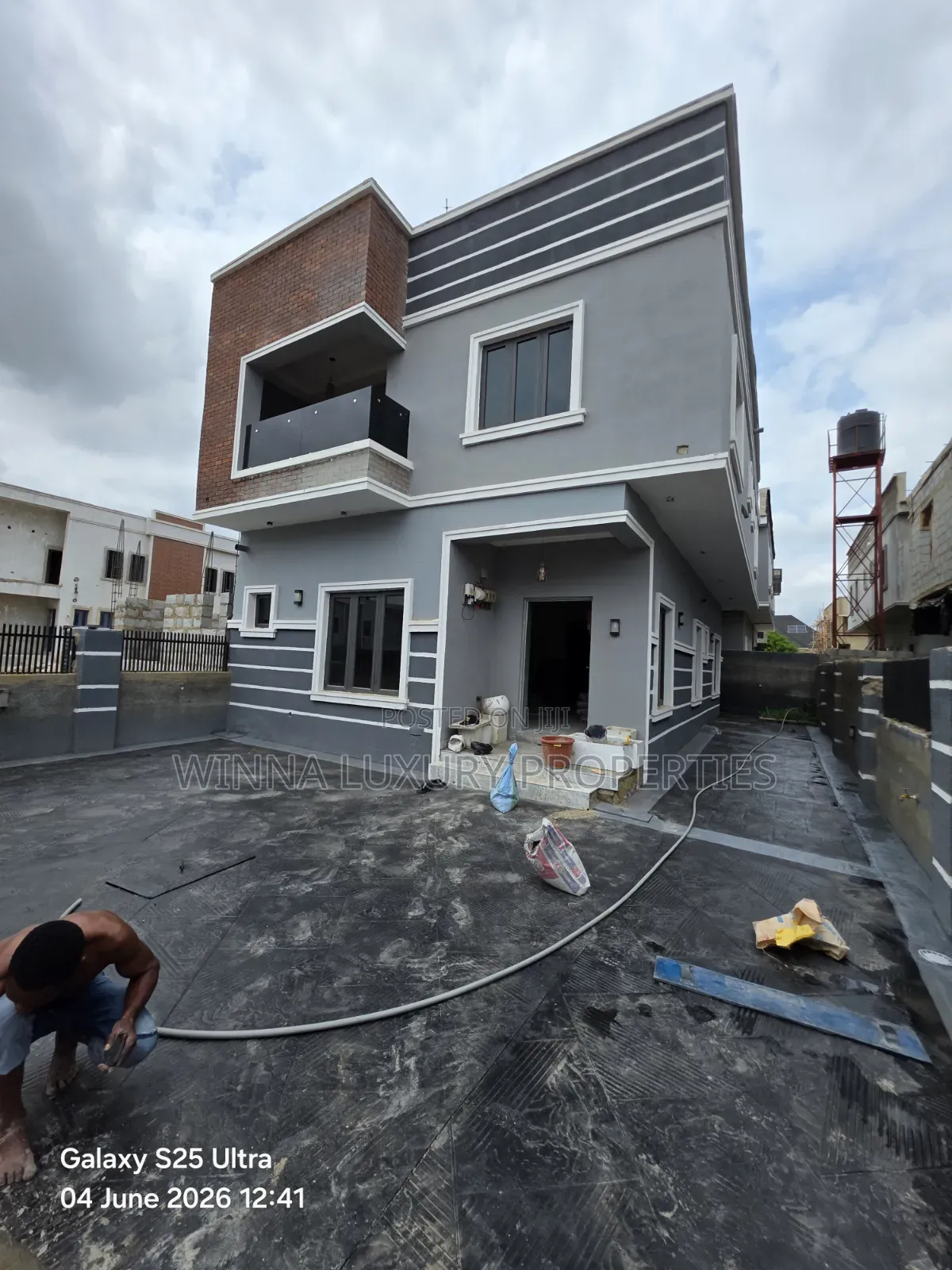 4bdrm Duplex in Palm Height Estate, Lugbe District for sale in Lugbe District