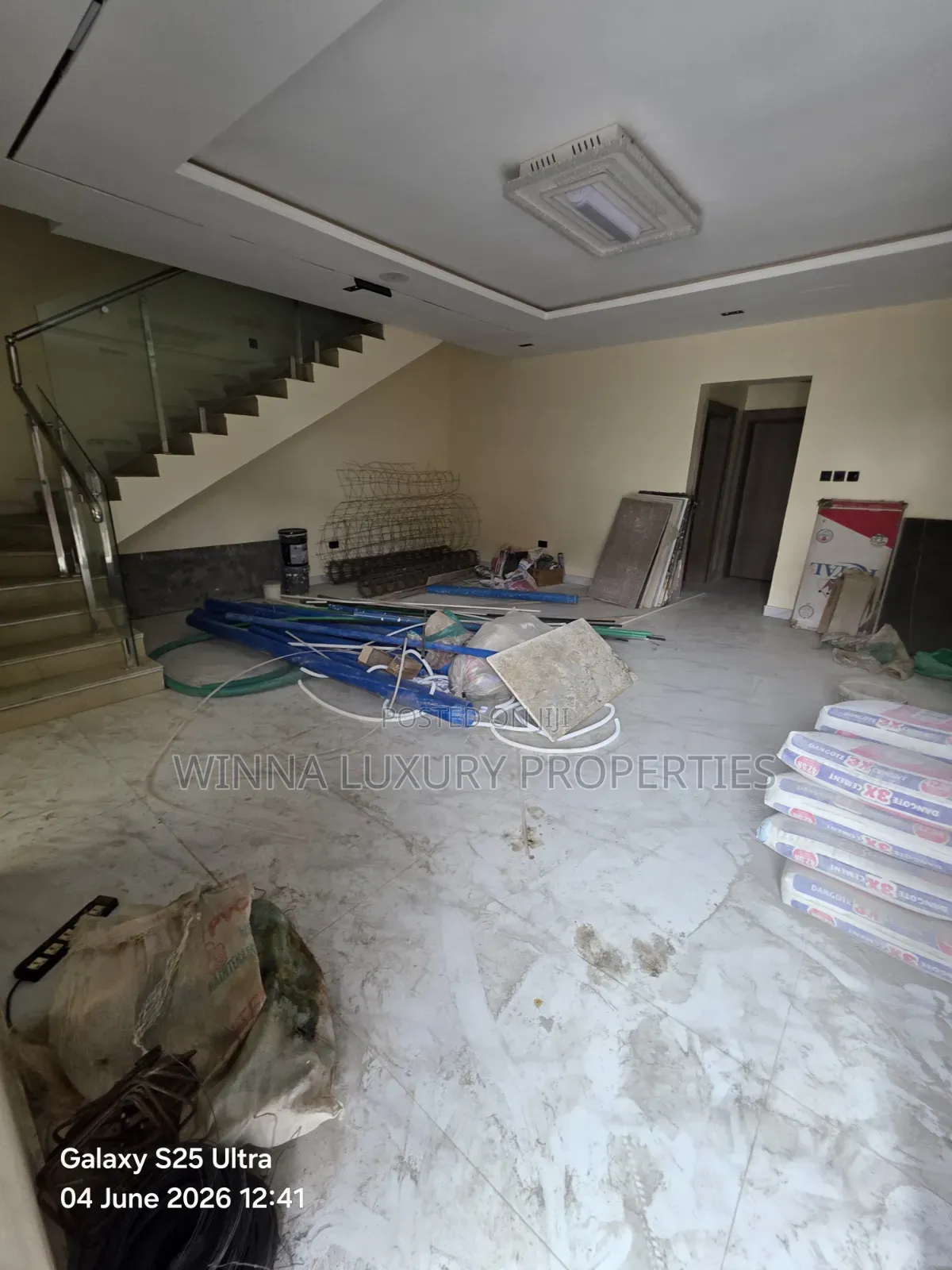 4bdrm Duplex in Palm Height Estate, Lugbe District for sale in Lugbe District