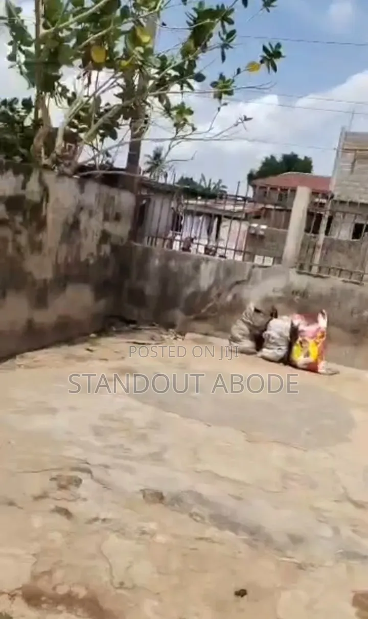 3bdrm Block of Flats in Good Location, Ikotun / Ikotun/Igando for sale in Ikotun / Ikotun/Igando
